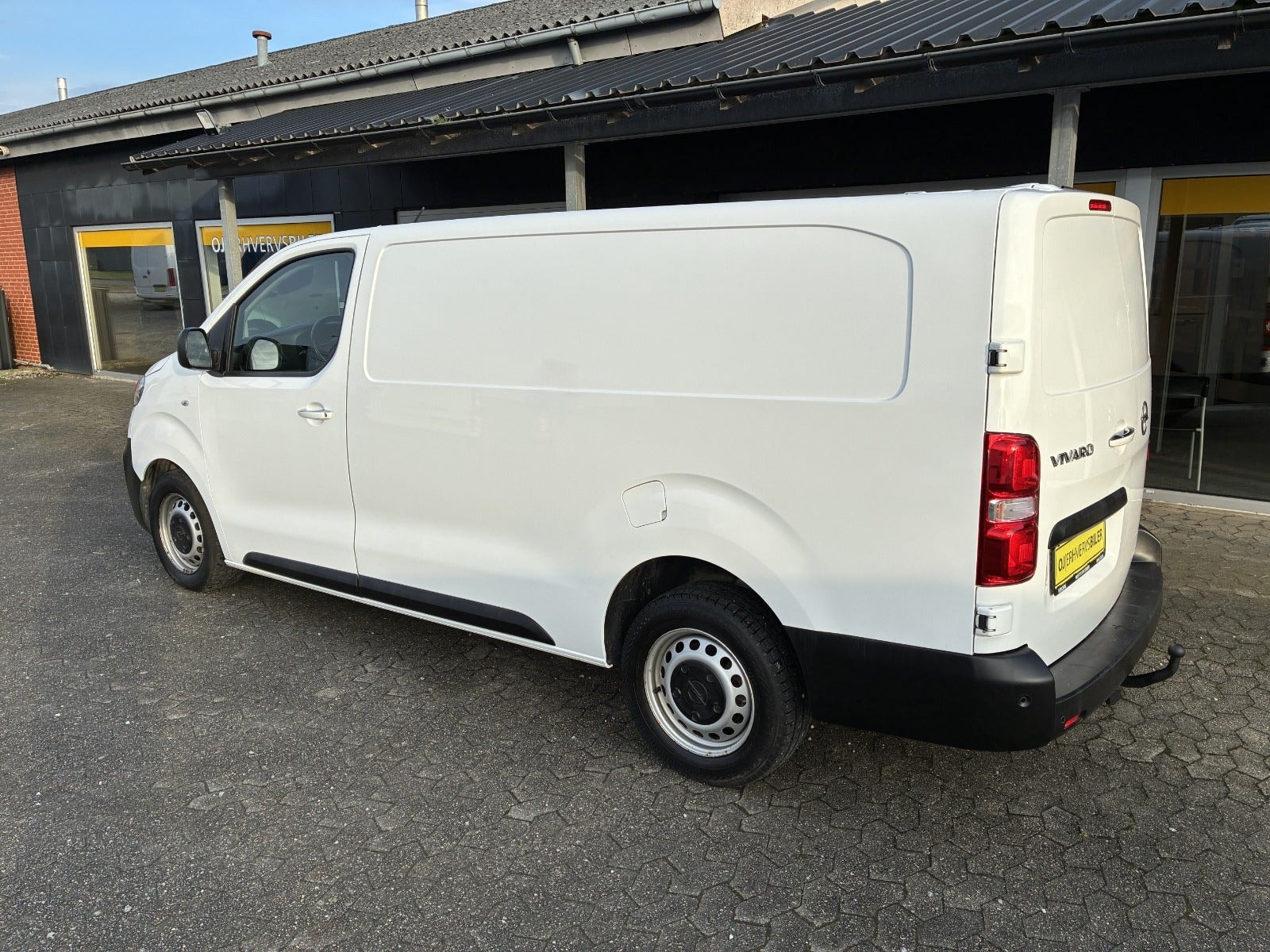 Opel Vivaro Panel Van IP 2.0 BlueHDI Automatic, 144hp, 2022