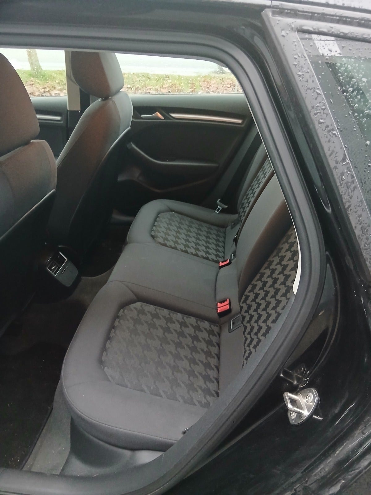 Audi A3 Sportback 2.0 TDI Manual, 6-trins, 150ps, 2014