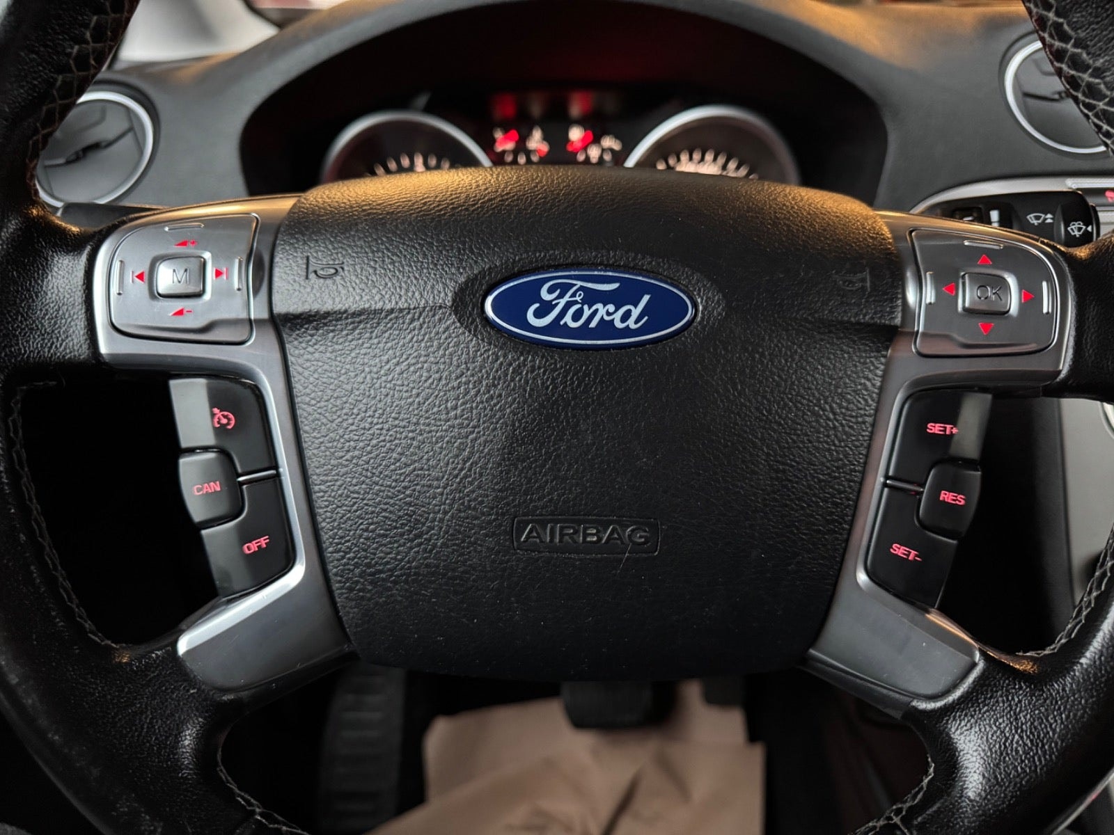 Ford Galaxy 2.0 TDCi Powershift 6, 6-trins, 140ps, 2012