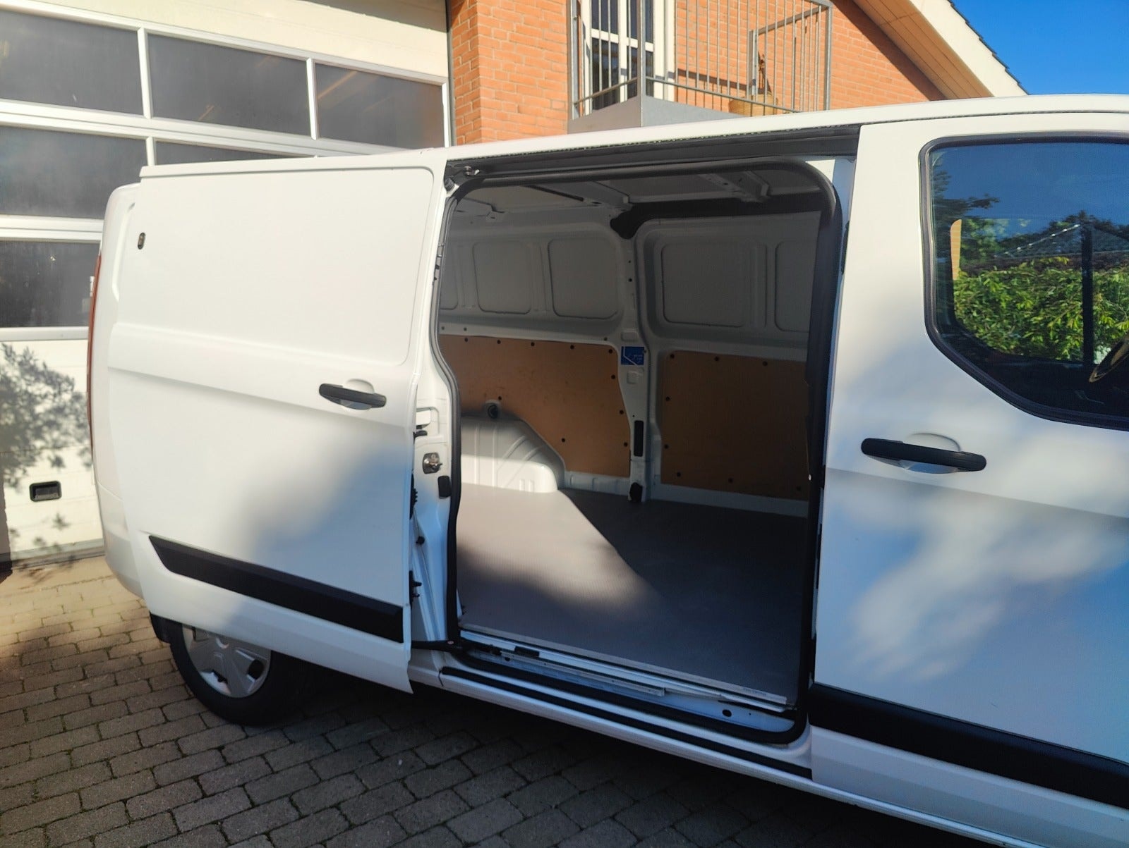 Ford Transit Custom 320 2.0 EcoBlue Manuell, 6-trinn, 130hk, 2019