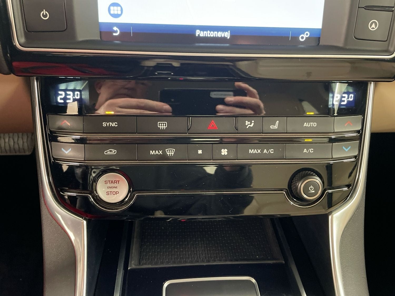Jaguar XE 20t Automatic, 200hp, 2016