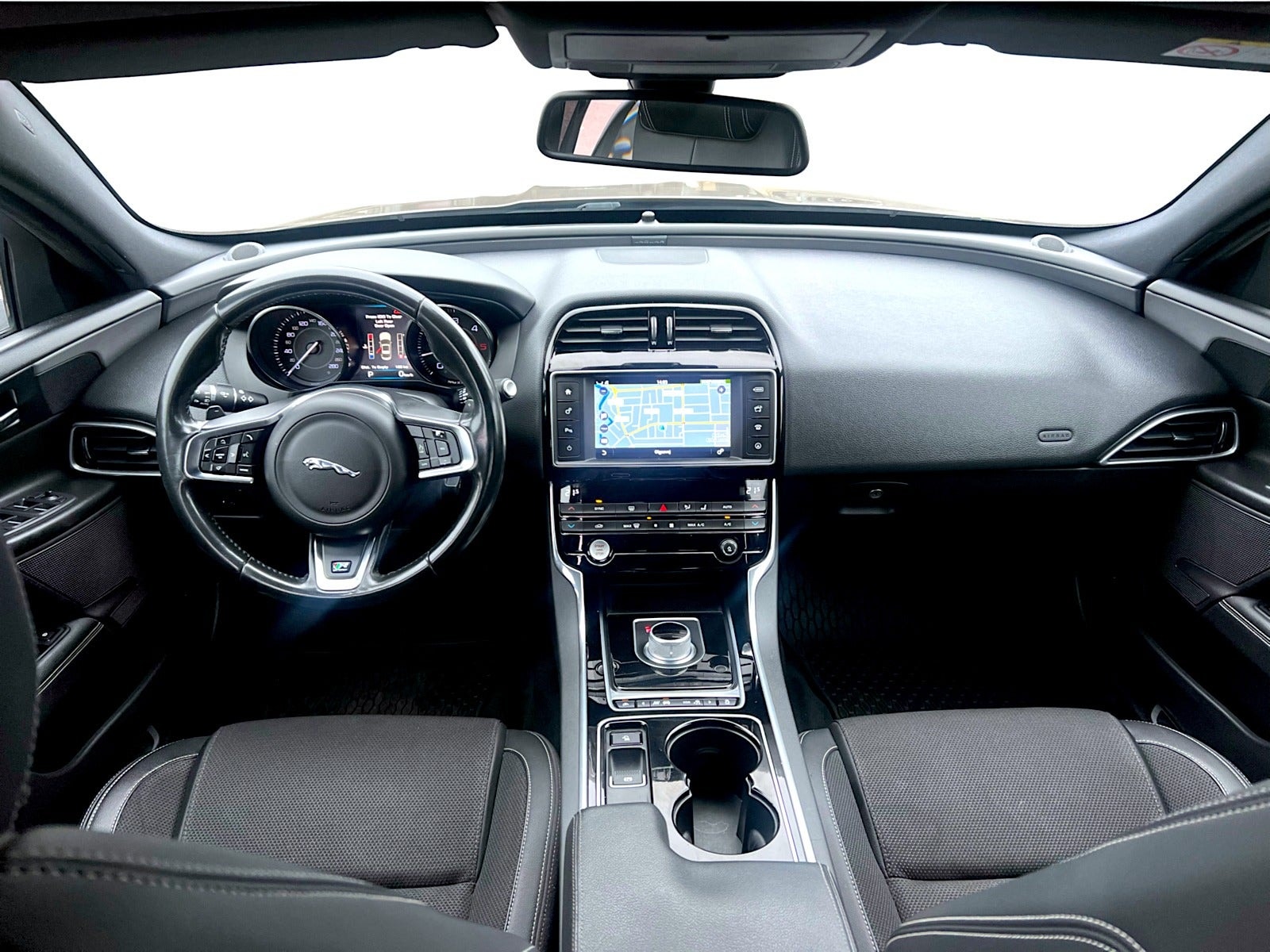 Jaguar XE 20d Automatisk, 8-trinn, 180hk, 2016