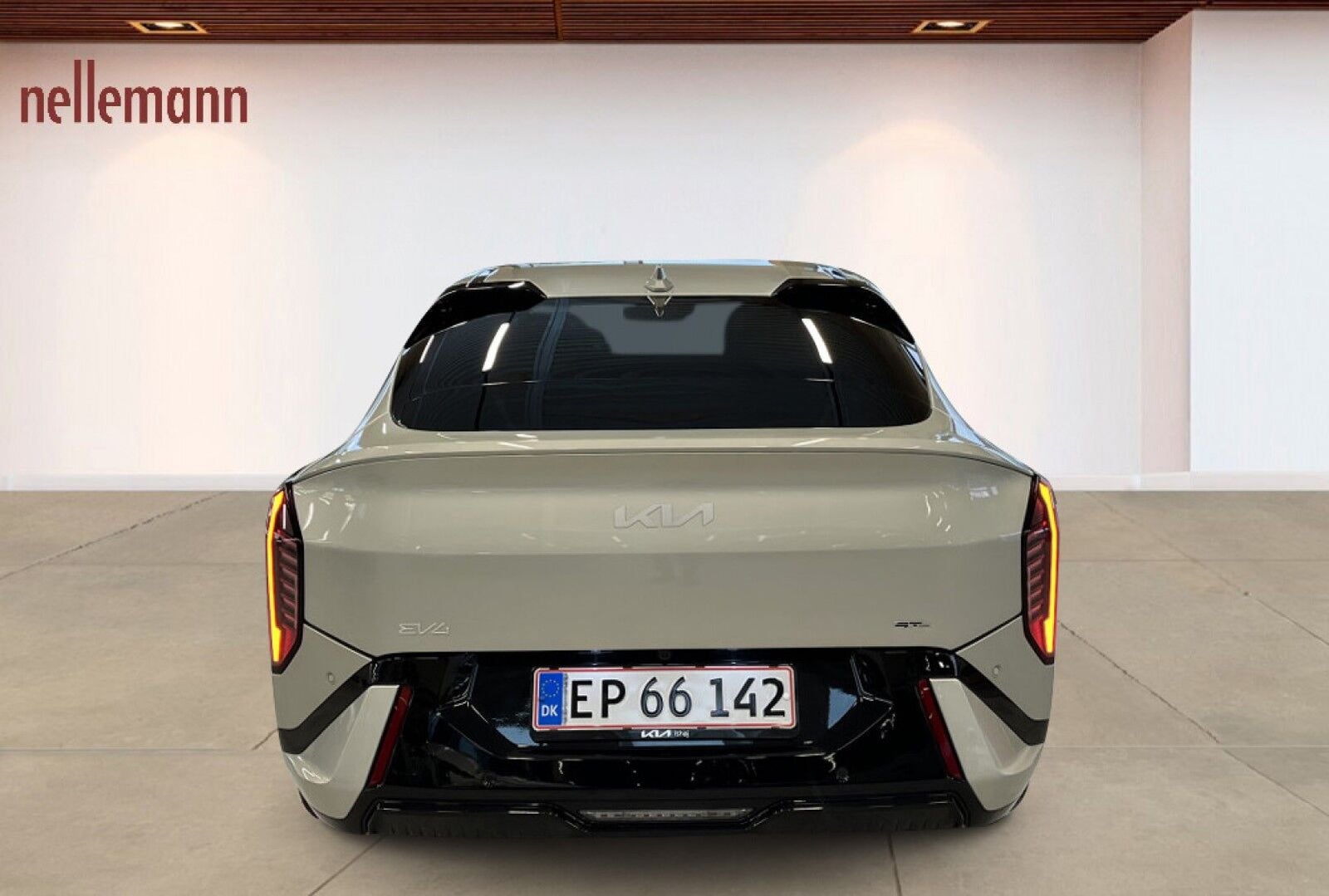 Kia EV4 Long Range Fastback, 204hp, 2026