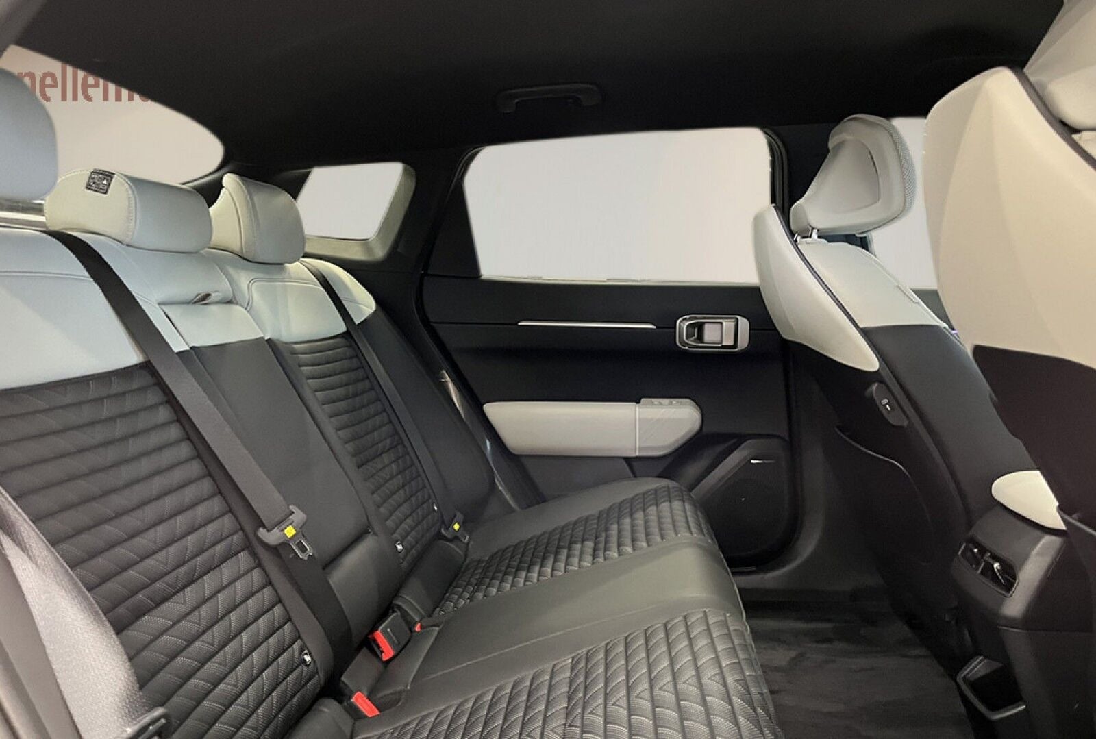 Kia EV4 Long Range Fastback, 204hp, 2026