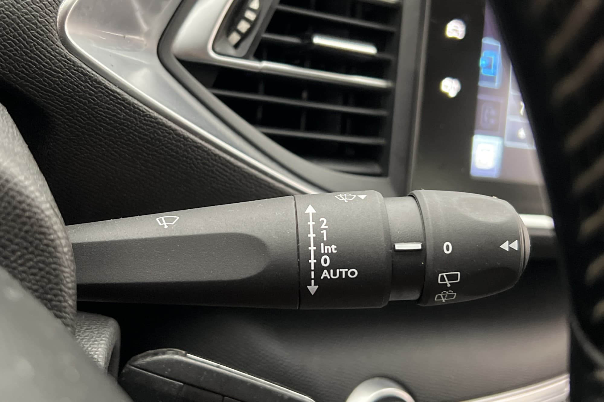 Peugeot 308 1.6 BlueHDi 120 8v EAT, 120hp, 2017