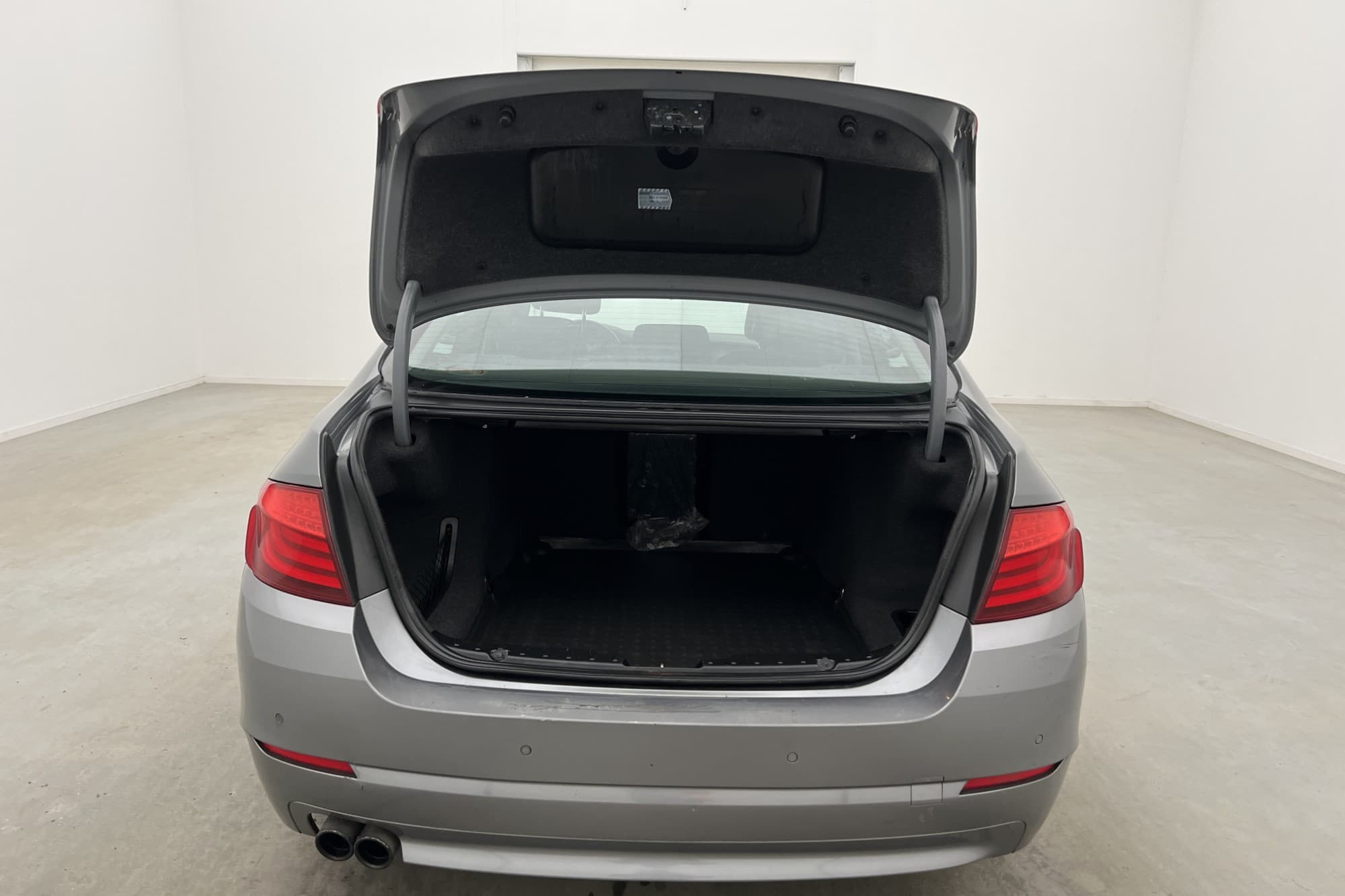 BMW 523i Sedan Steptronic, 8-trins, 204ps, 2011