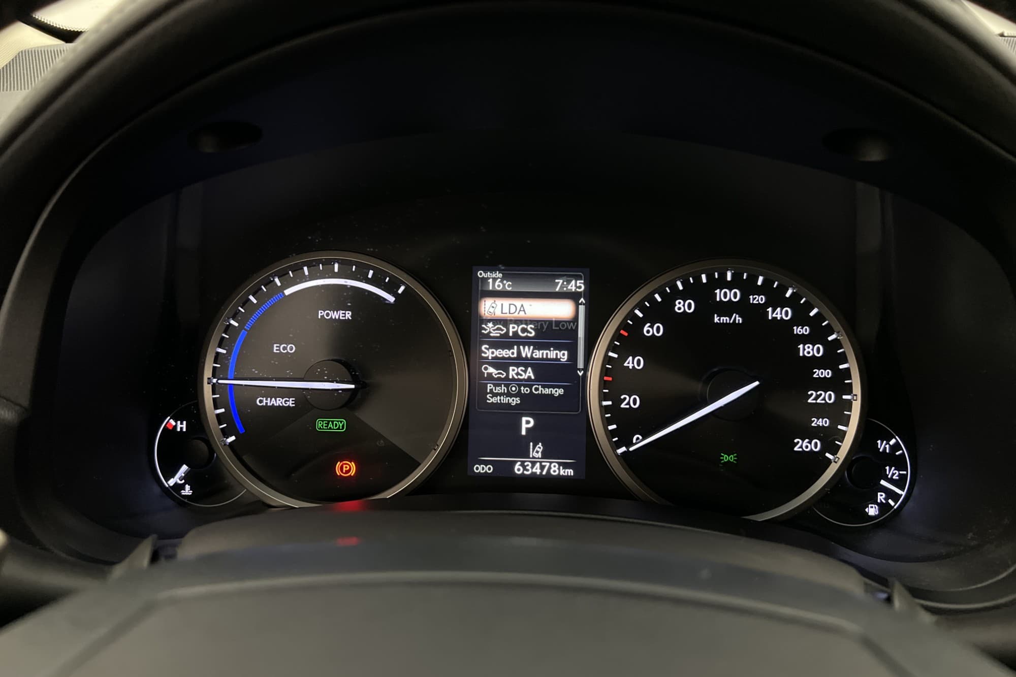 Lexus NX 300h AWD 2.5 AWD E-CVT, 197hp, 2018