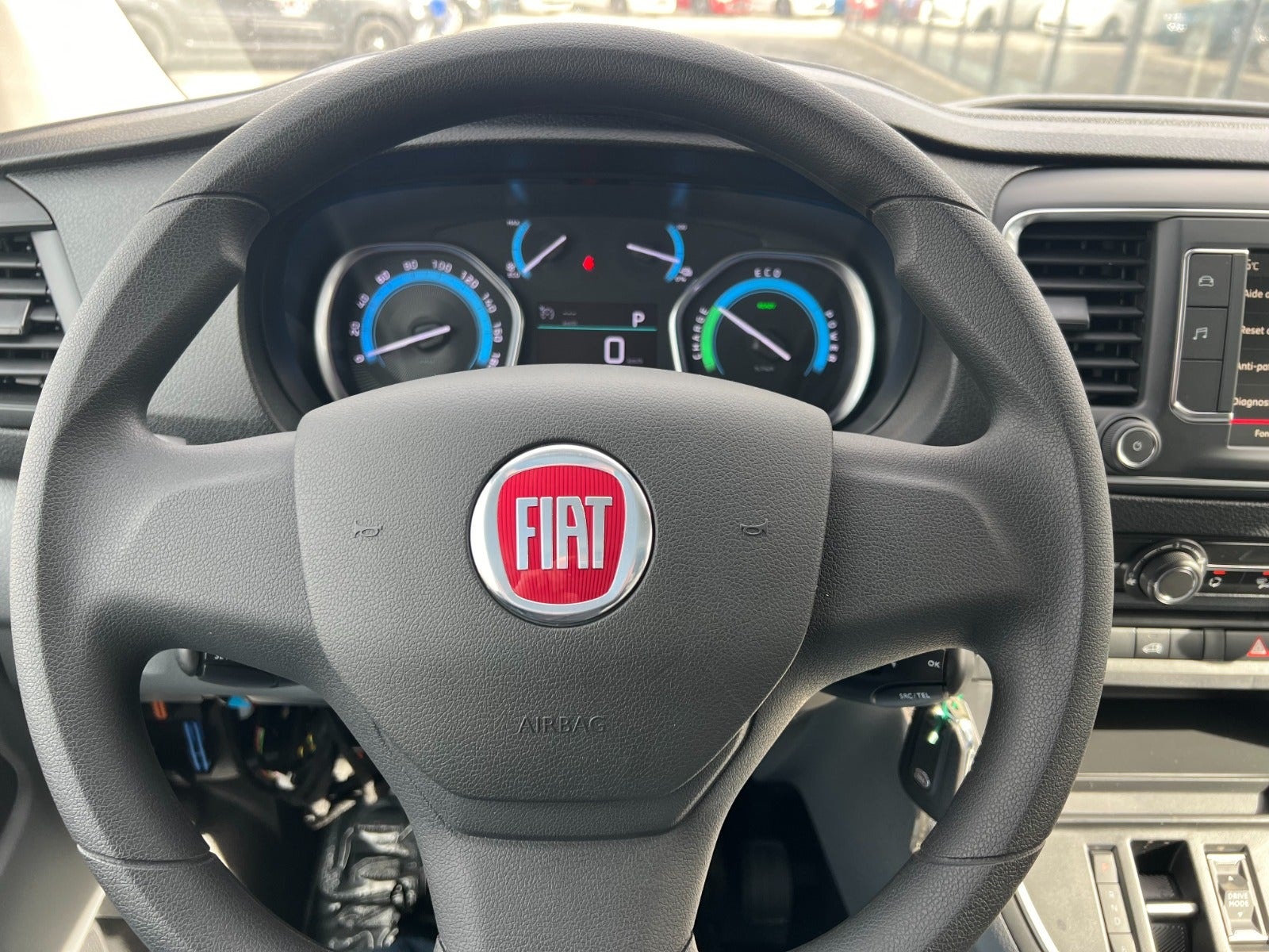 Fiat E-Scudo 75 Skåpbil, 136hk, 2024