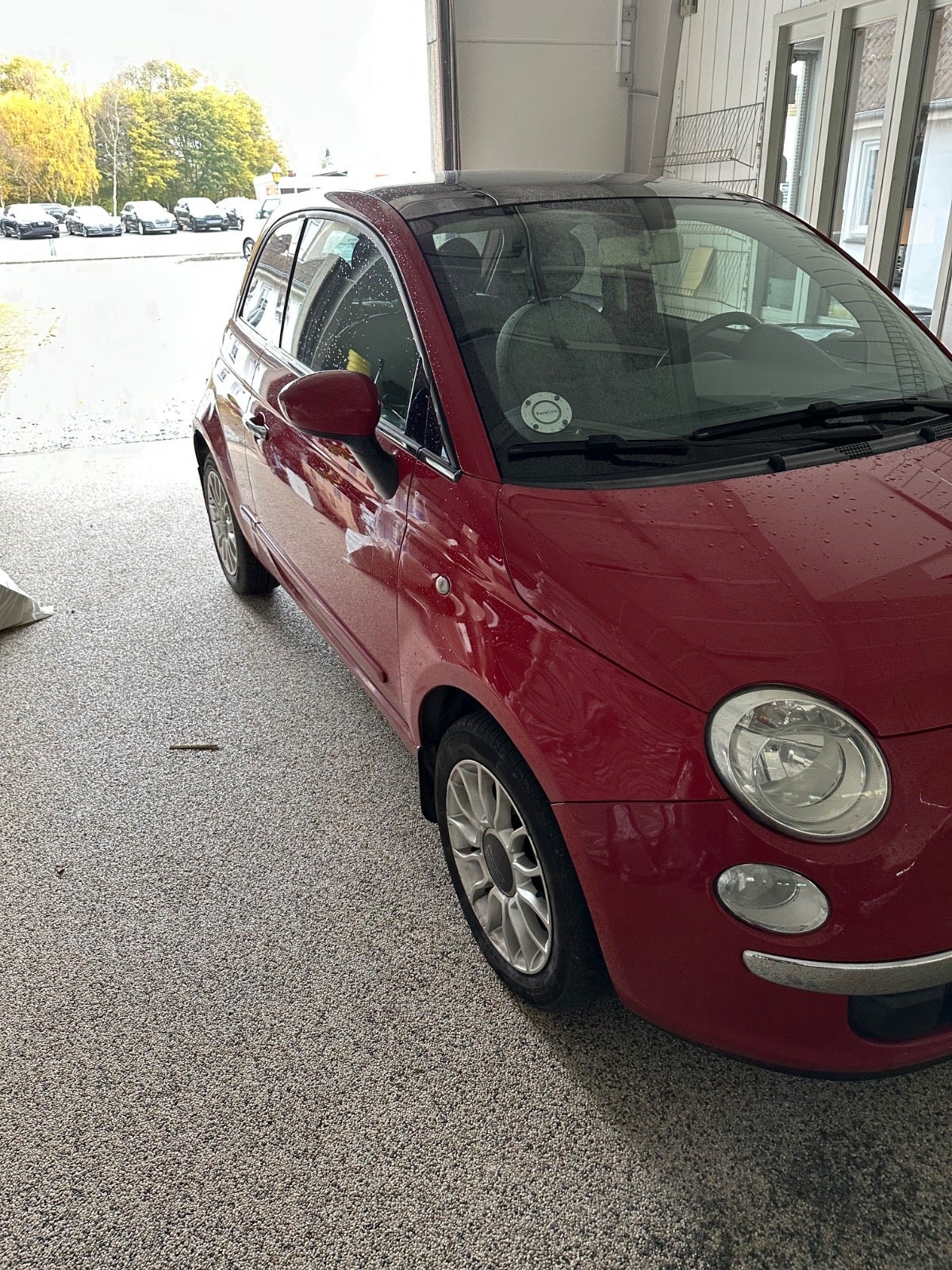 Fiat 500 1.4 16V Manual, 6-trins, 100ps, 2011