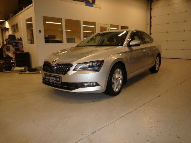 Škoda Superb 2.0 TDI DSG sekvensiell, 6-trinn, 150hk, 2016
