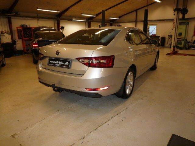Škoda Superb 2.0 TDI DSG sekvensiell, 6-trinn, 150hk, 2016