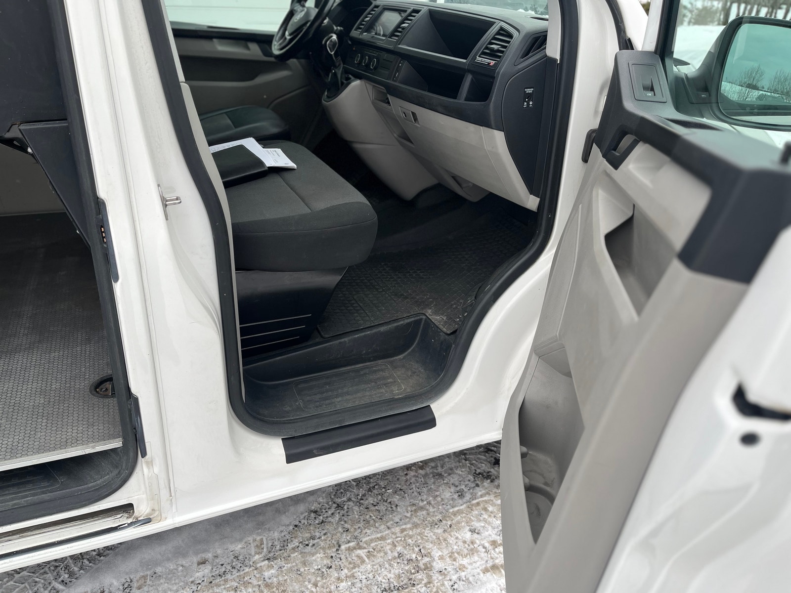 Volkswagen Transporter T32 2.0 TDI BMT 4Motion DSG Sequential, 150hp, 2016