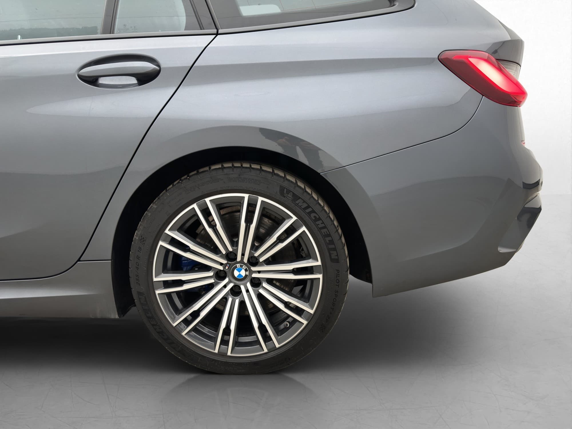 BMW 330e Touring Steptronic, 8-trins, 292ps, 2021