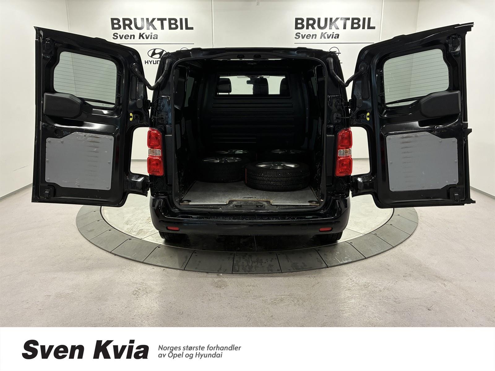 Opel Vivaro-e Panel Van, 136hp, 2022