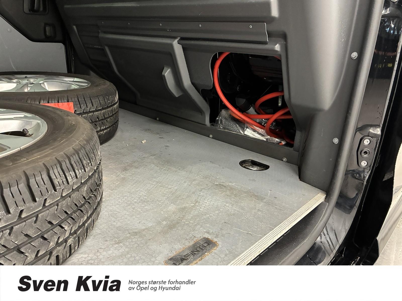 Opel Vivaro-e Panel Van, 136hp, 2022