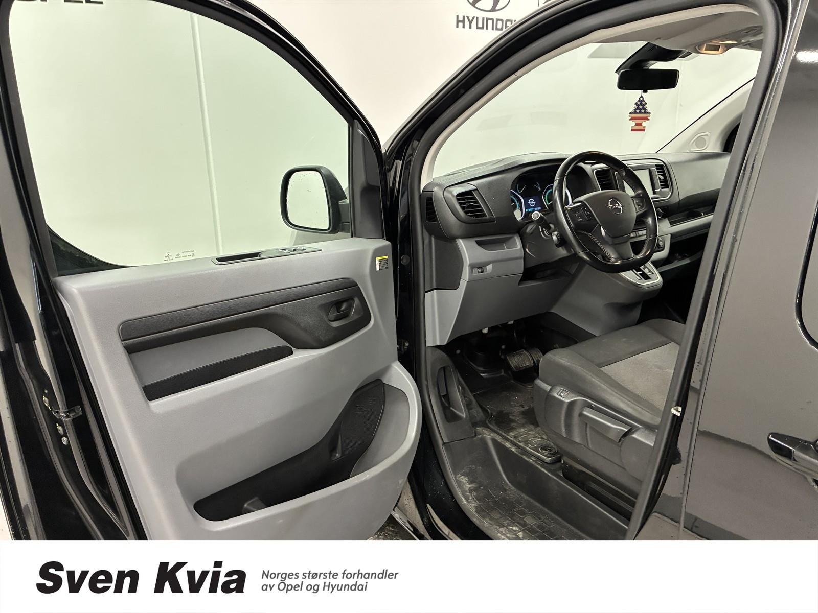 Opel Vivaro-e Panel Van, 136hp, 2022