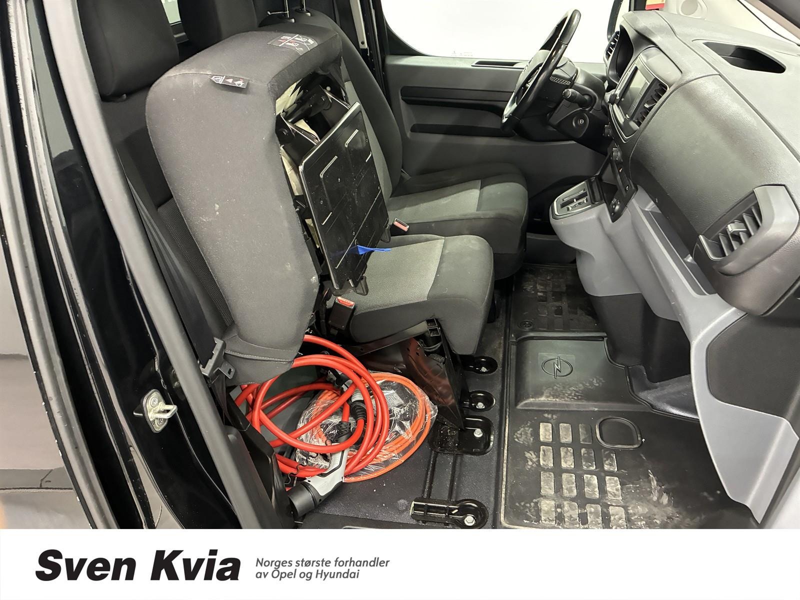 Opel Vivaro-e Panel Van, 136hp, 2022