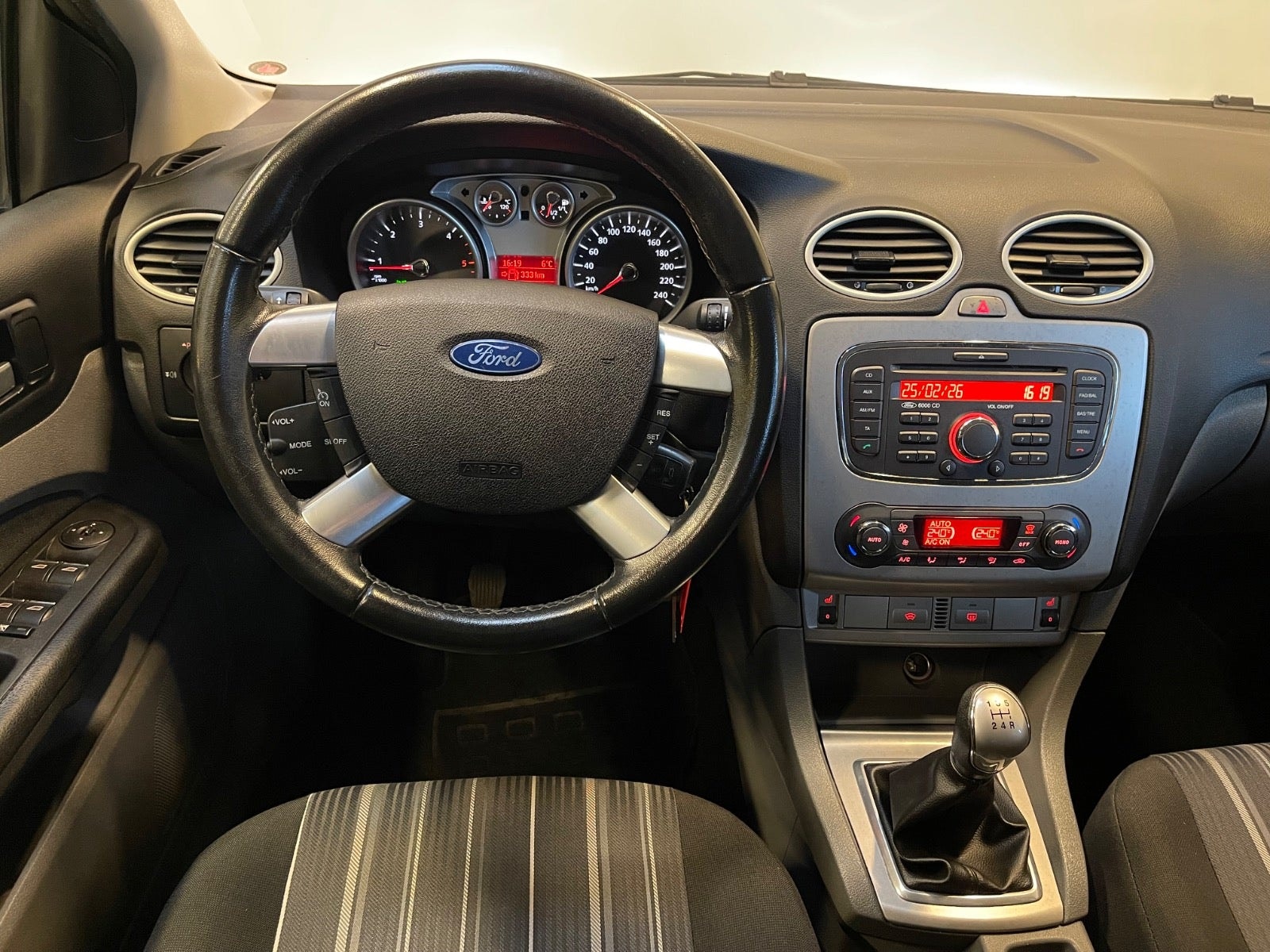 Ford Focus Combi 1.6 TDCi Manual, 5-trins, 90ps, 2010