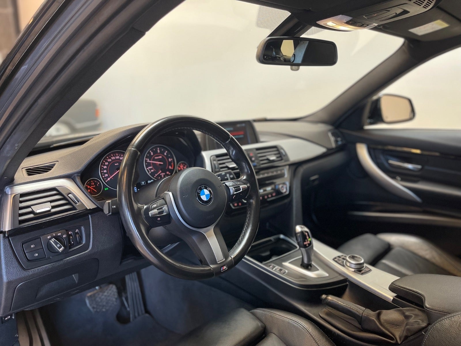 BMW 320d Touring Steptronic, 8-trins, 190ps, 2018