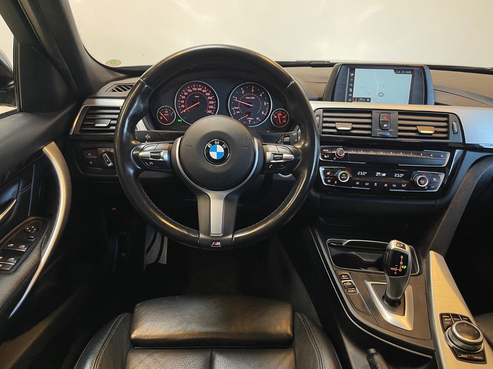 BMW 320d Touring Steptronic, 8-trins, 190ps, 2018