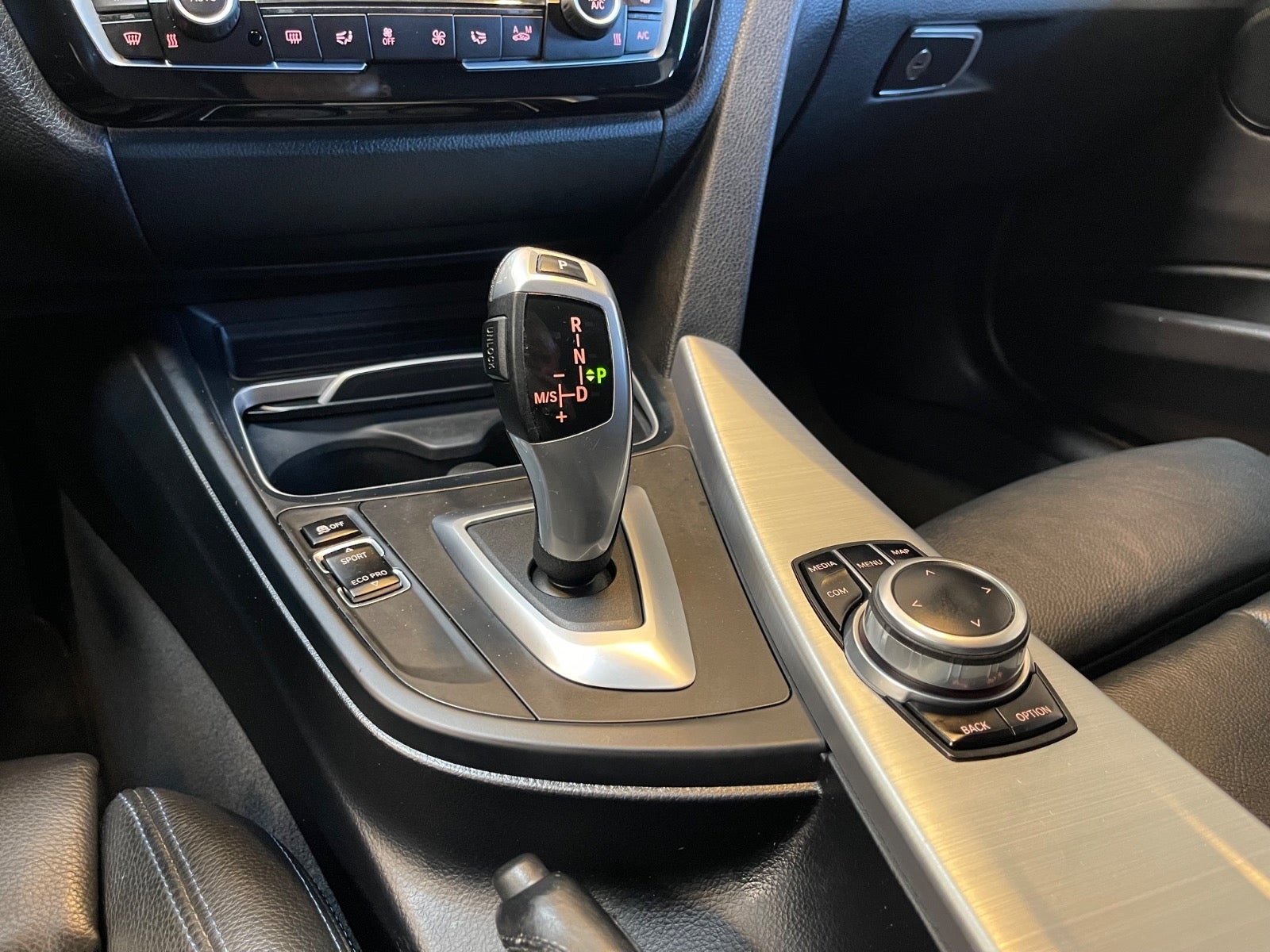 BMW 320d Touring Steptronic, 8-trins, 190ps, 2018