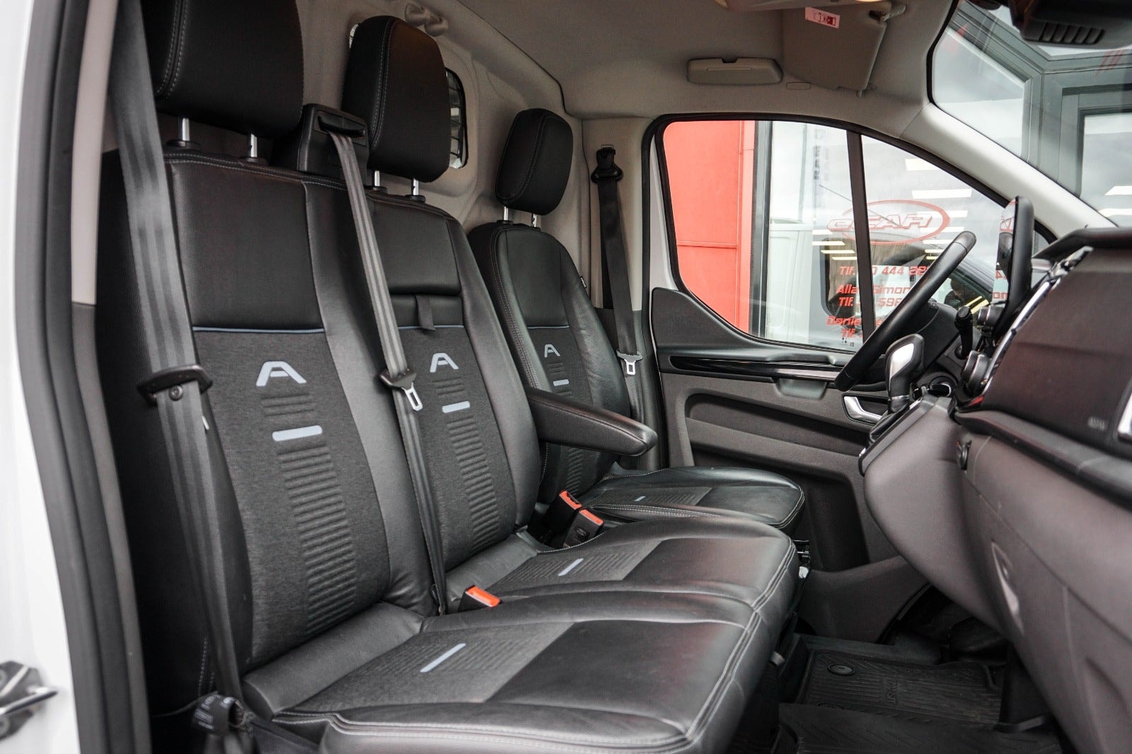 Ford Transit Custom 300 2.0 EcoBlue SelectShift, 6-trins, 170ps, 2021