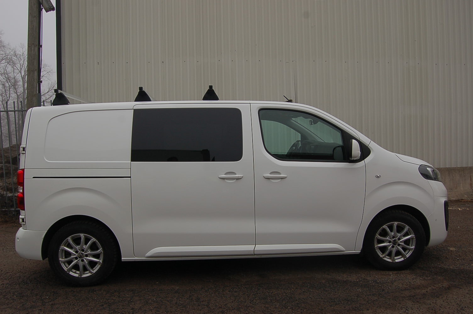 Opel Vivaro-e Panel Van, 136ps, 2021
