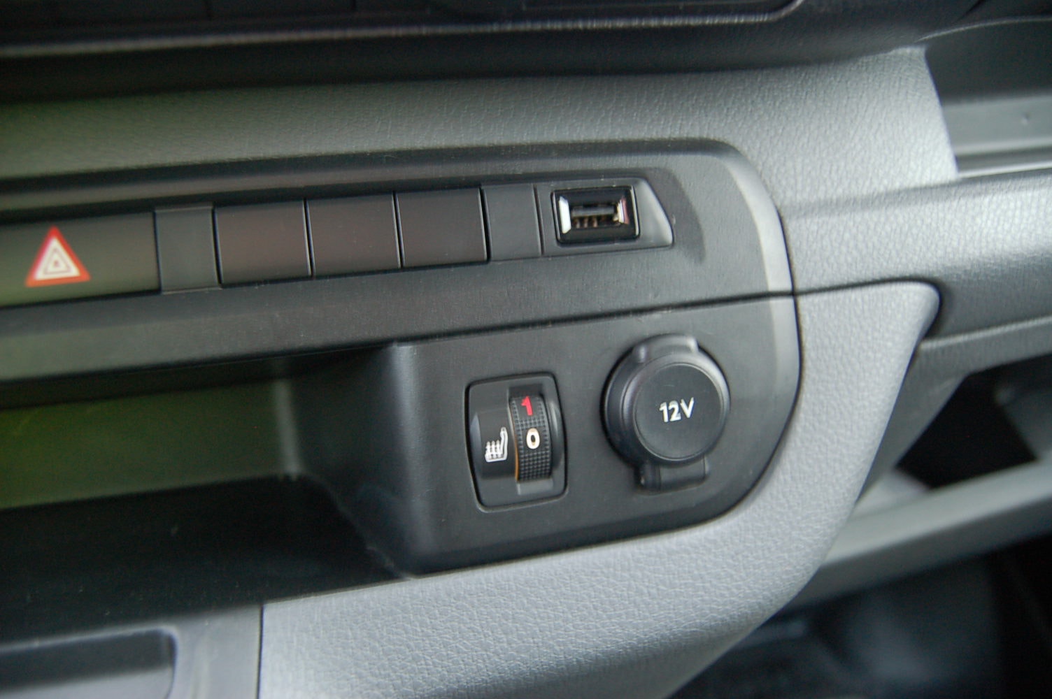 Opel Vivaro-e Panel Van, 136ps, 2021