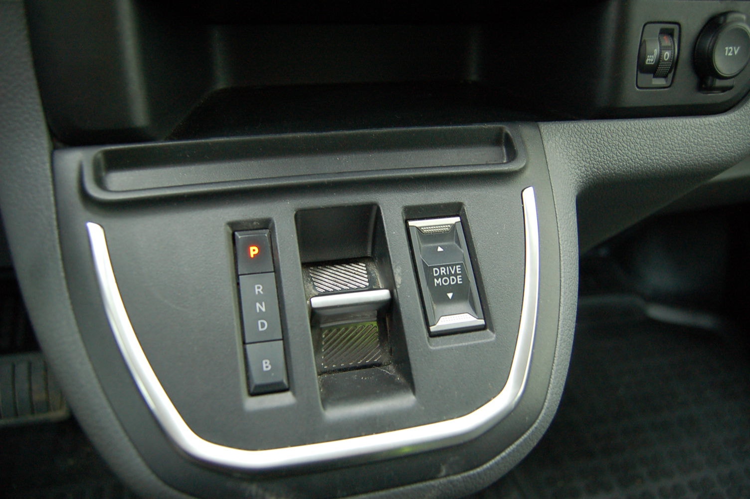 Opel Vivaro-e Panel Van, 136ps, 2021