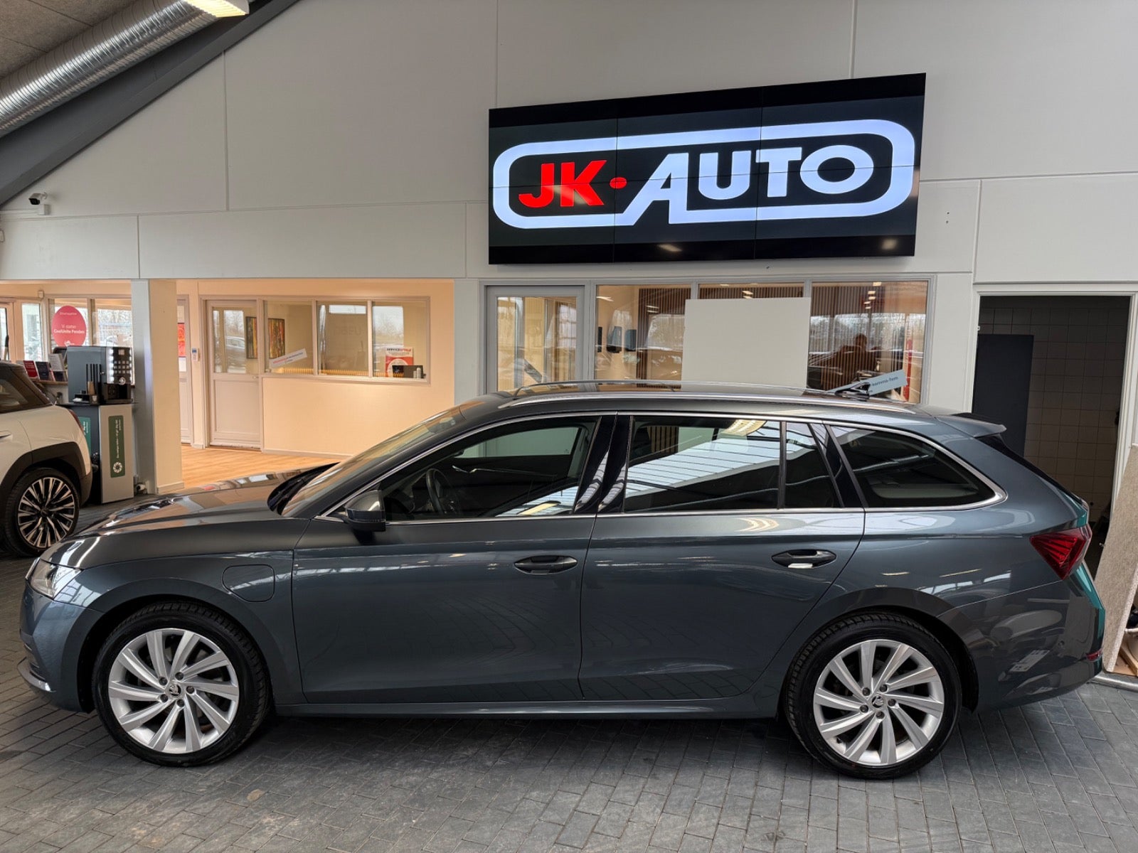Škoda Octavia iV DSG Sequential, 6-trins, 204ps, 2022