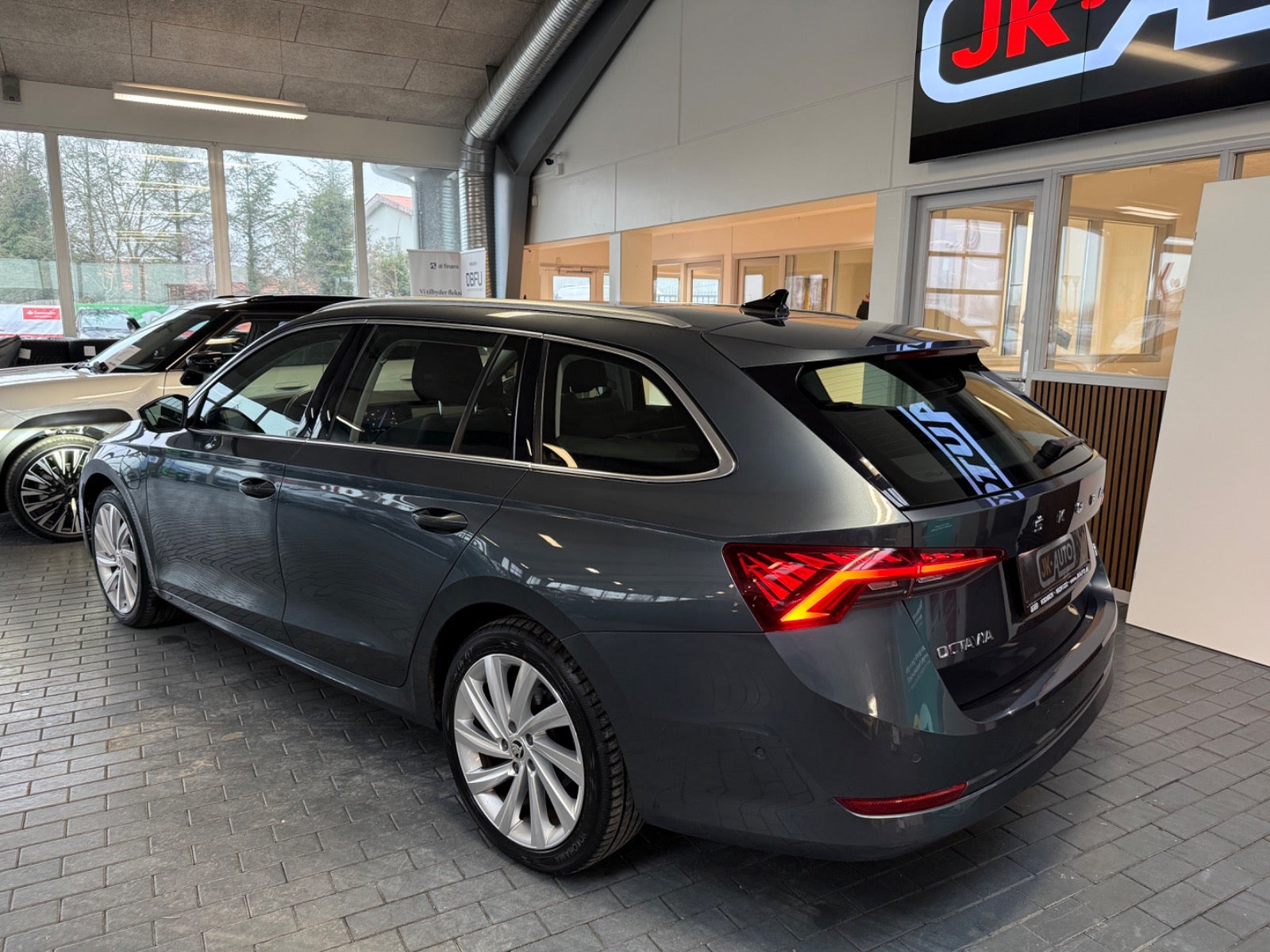 Škoda Octavia iV DSG Sequential, 6-trins, 204ps, 2022