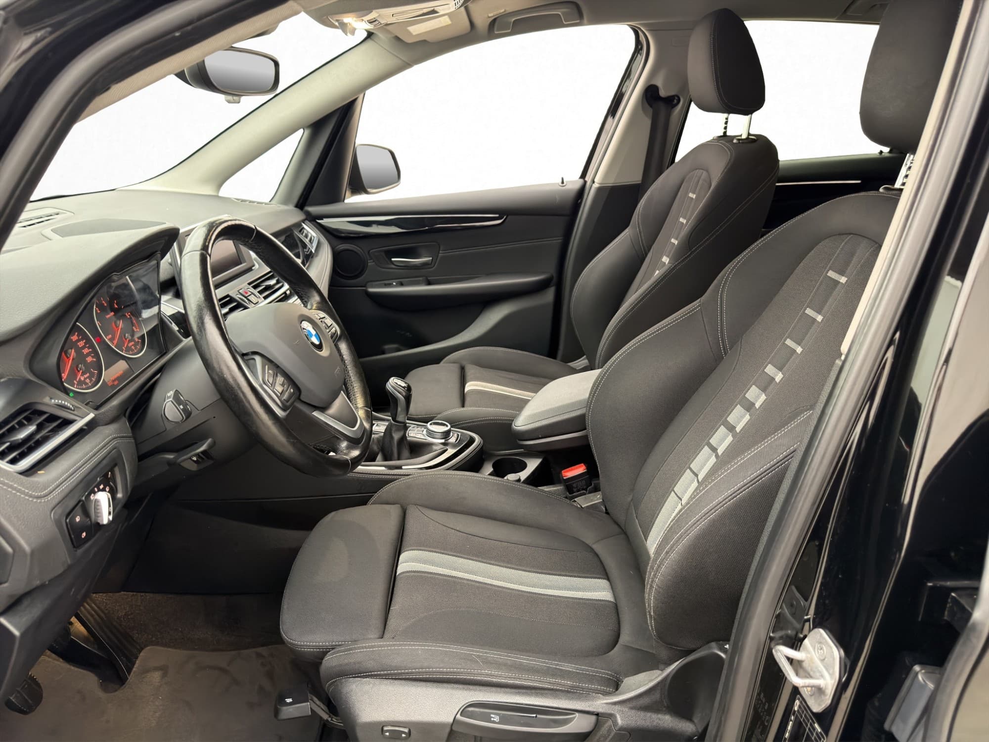 BMW 218d Active Tourer Manual, 6-trins, 150ps, 2017