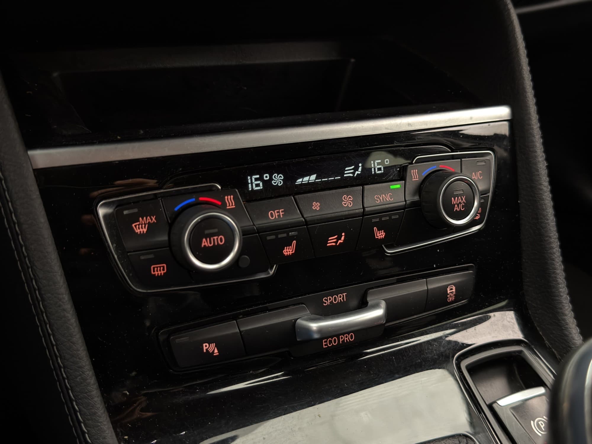 BMW 218d Active Tourer Manual, 6-trins, 150ps, 2017