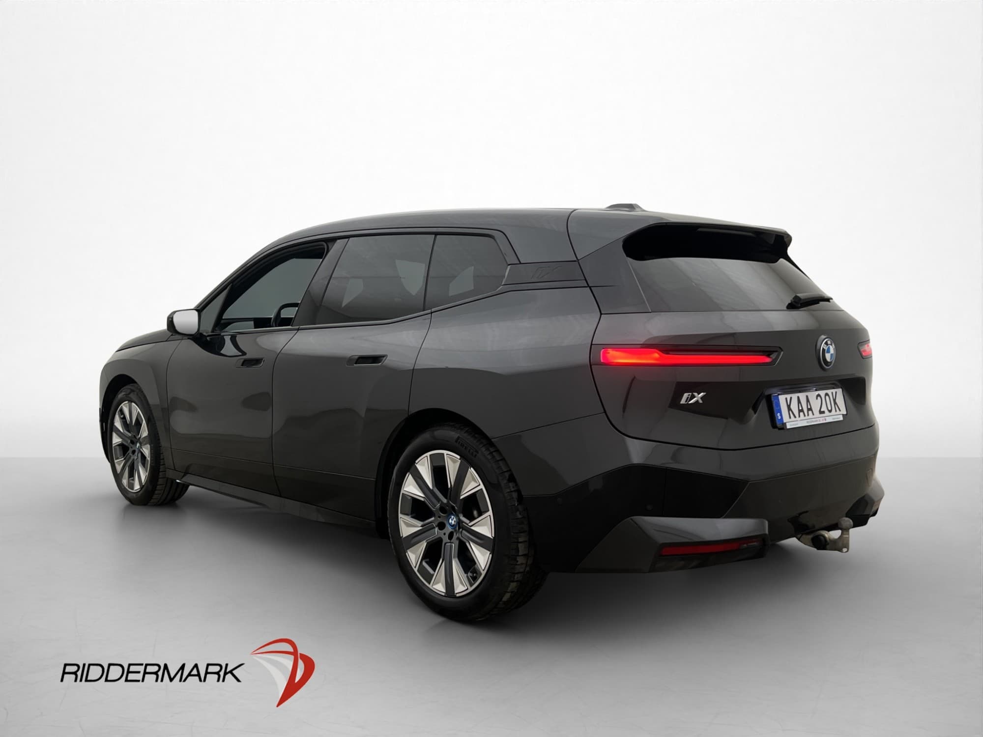 BMW iX xDrive40, 326hp, 2022