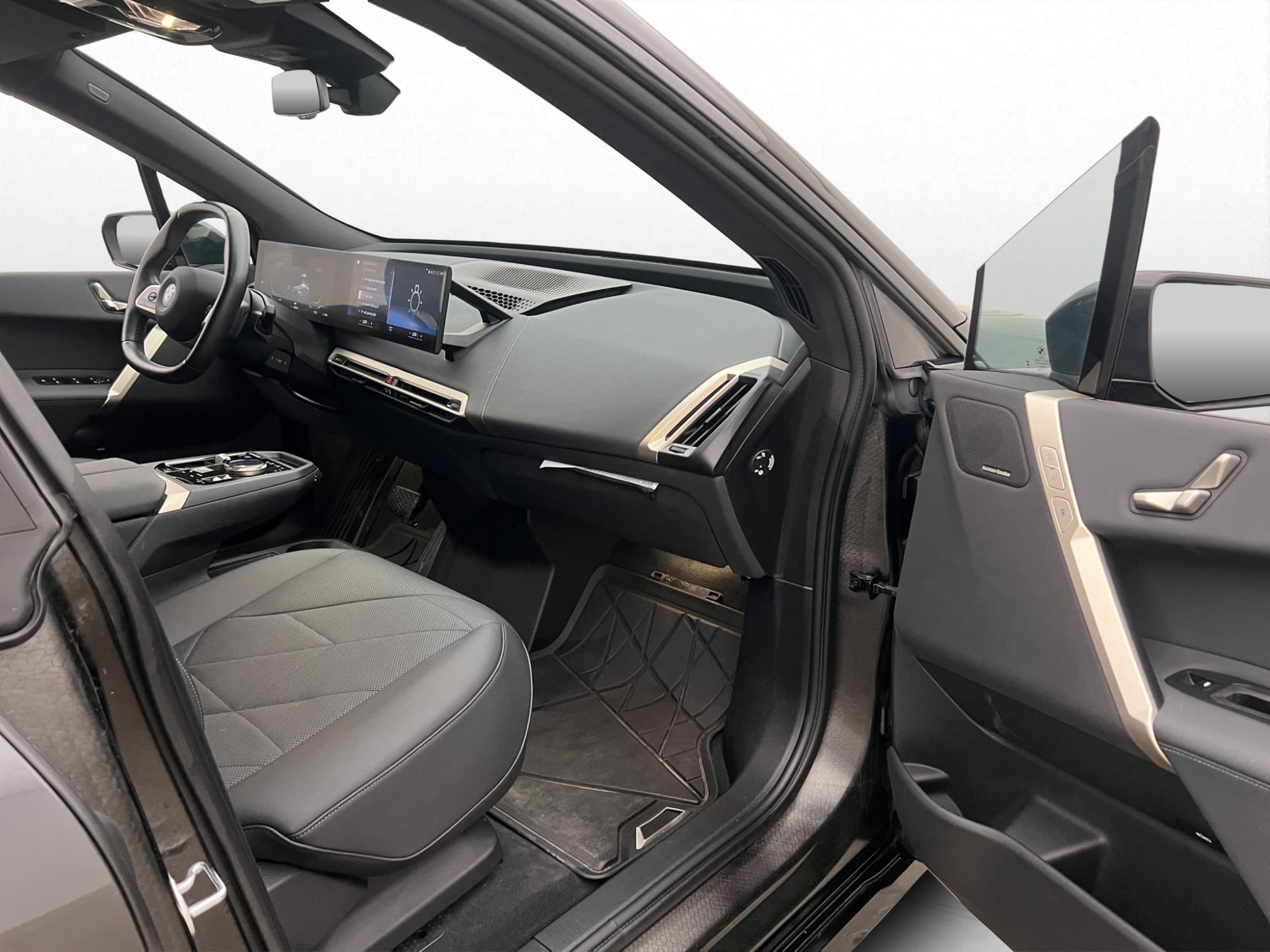 BMW iX xDrive40, 326hp, 2022