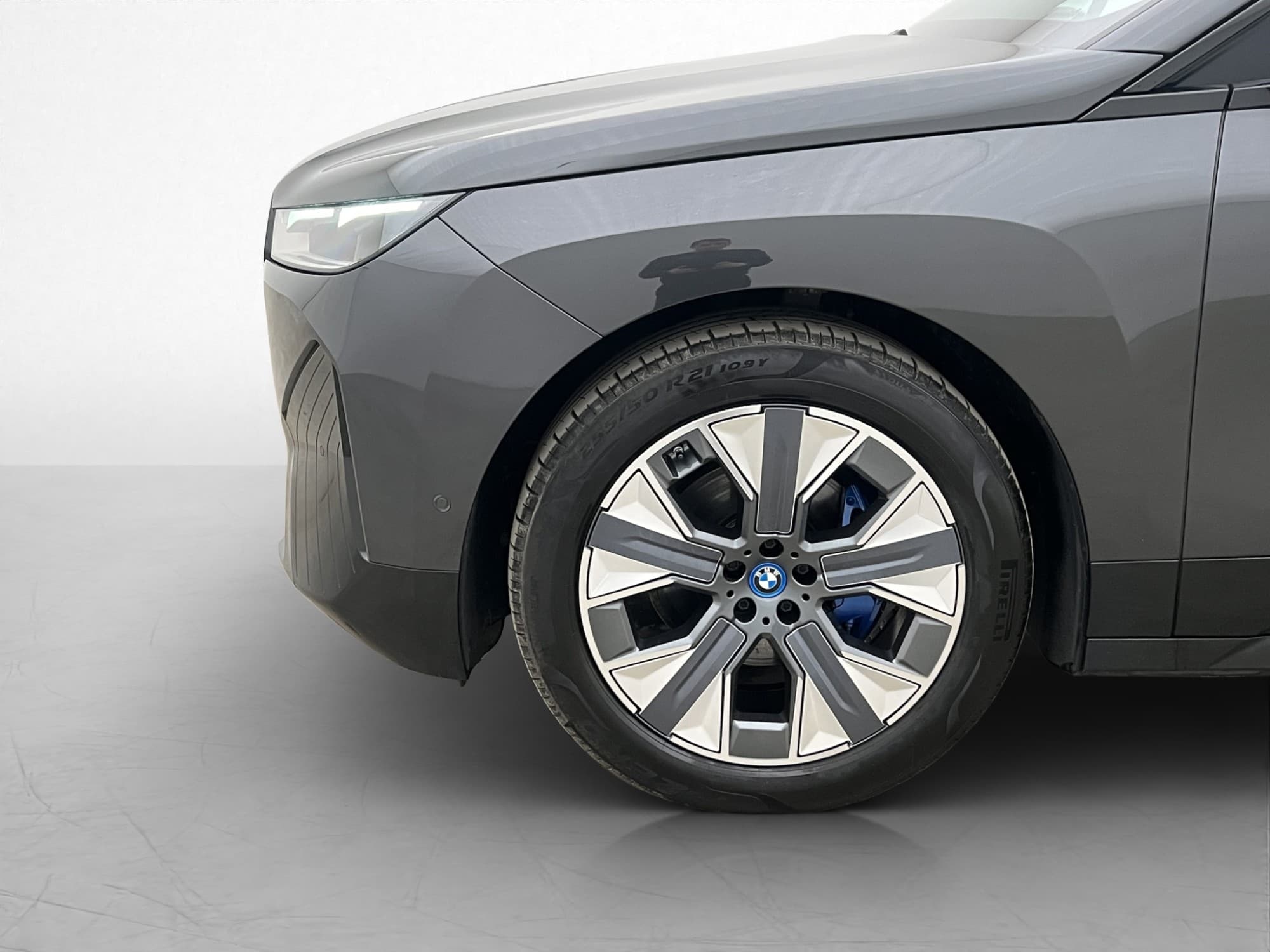 BMW iX xDrive40, 326hp, 2022