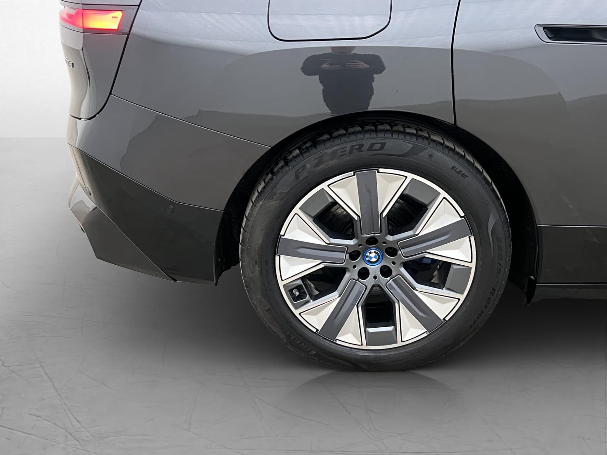 BMW iX xDrive40, 326hp, 2022