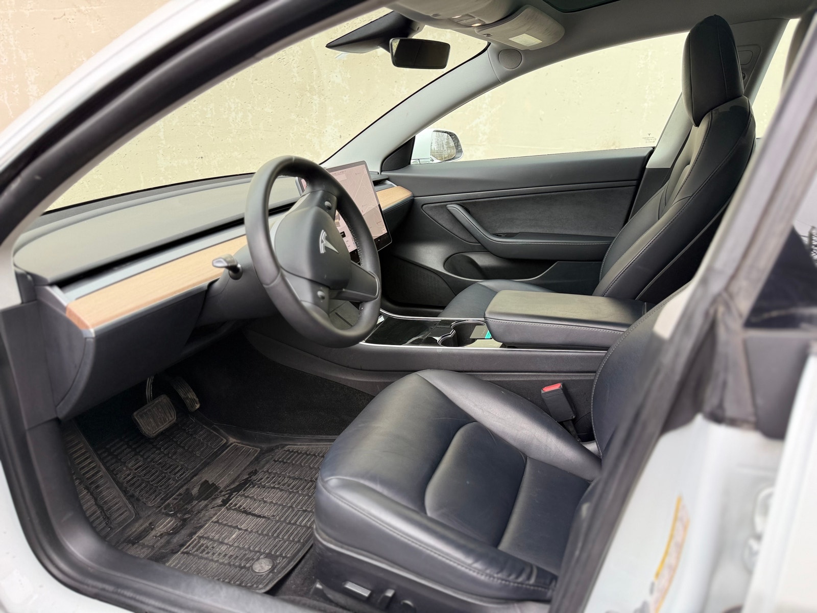 Tesla Model 3 Standard Range Plus, 283hp, 2020