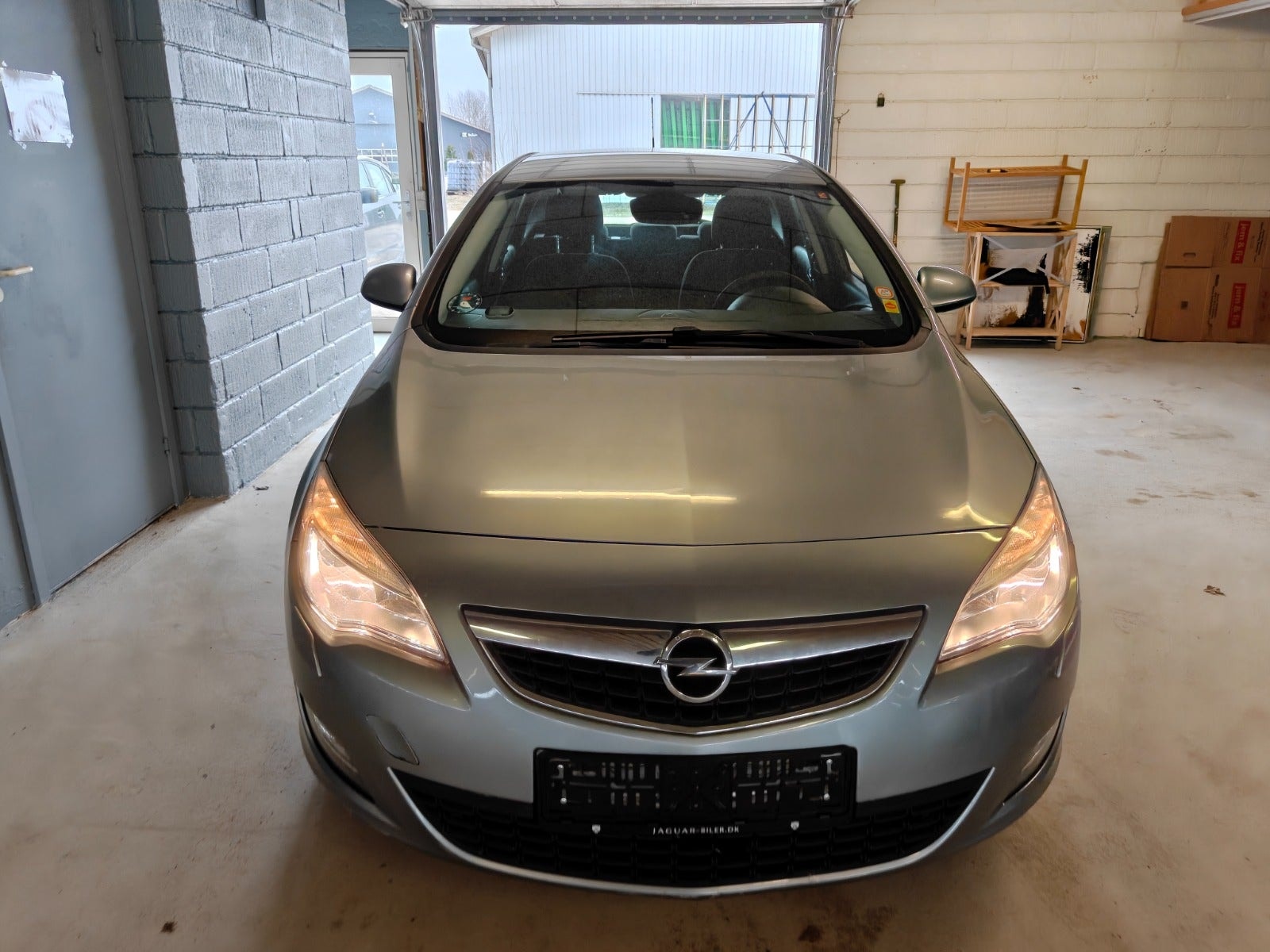 Opel Astra 1.6  Manual, 115hp, 2011