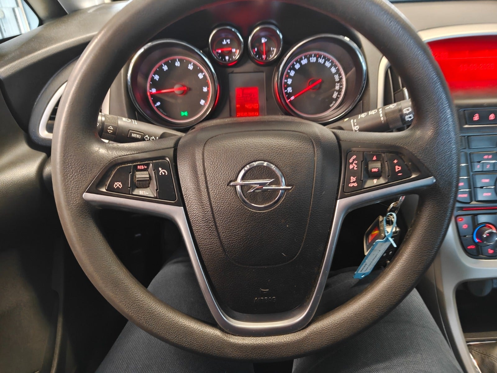 Opel Astra 1.6  Manual, 115hp, 2011