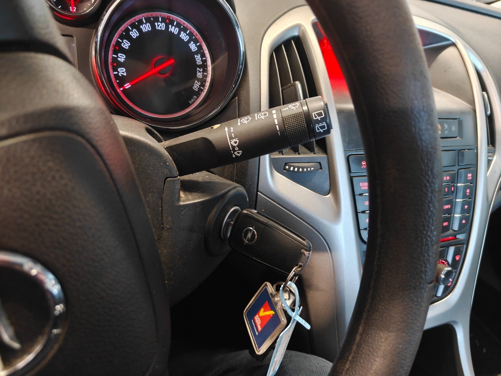 Opel Astra 1.6  Manual, 115hp, 2011