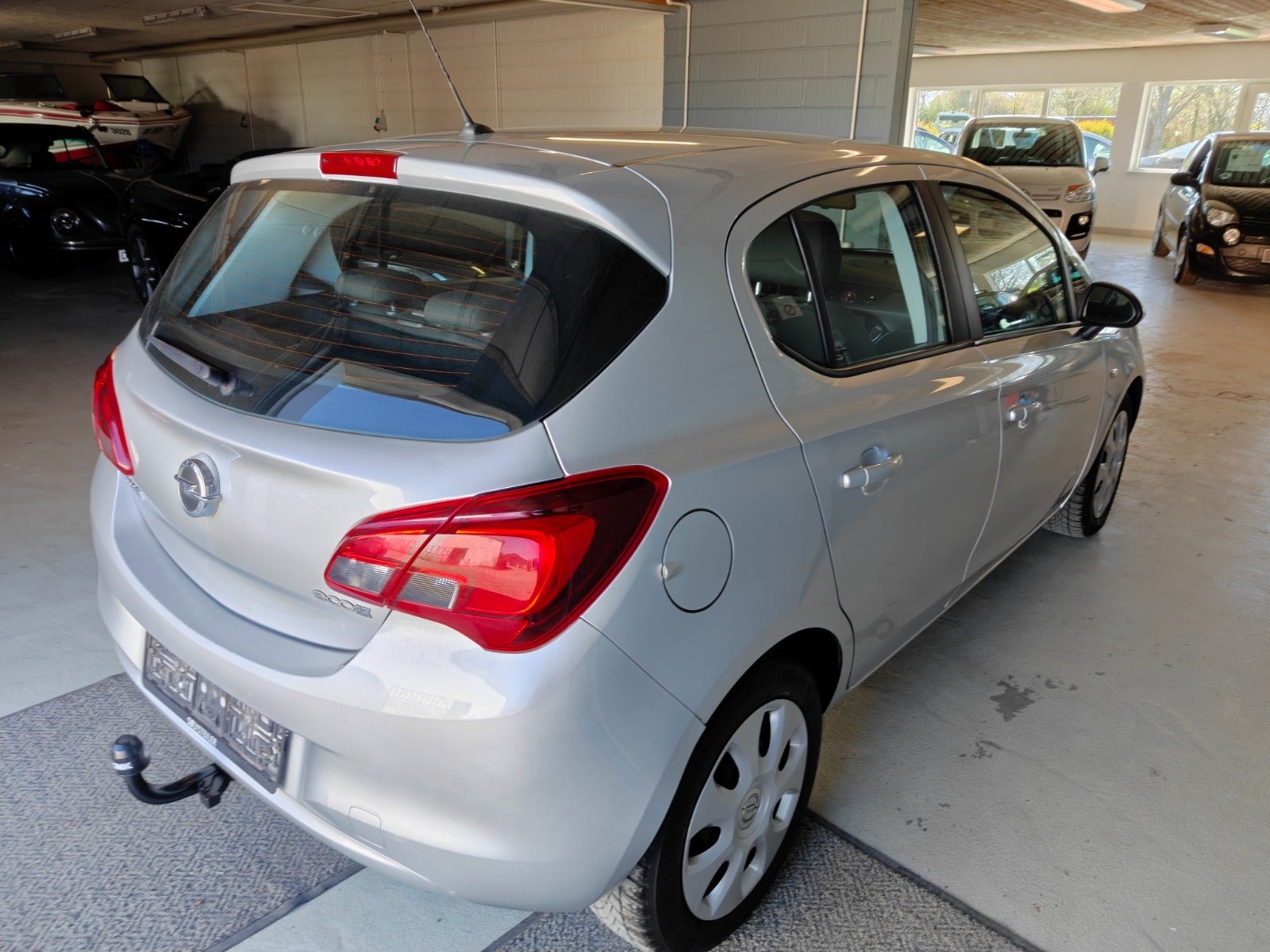 Opel Astra 1.6  Manual, 115hp, 2011