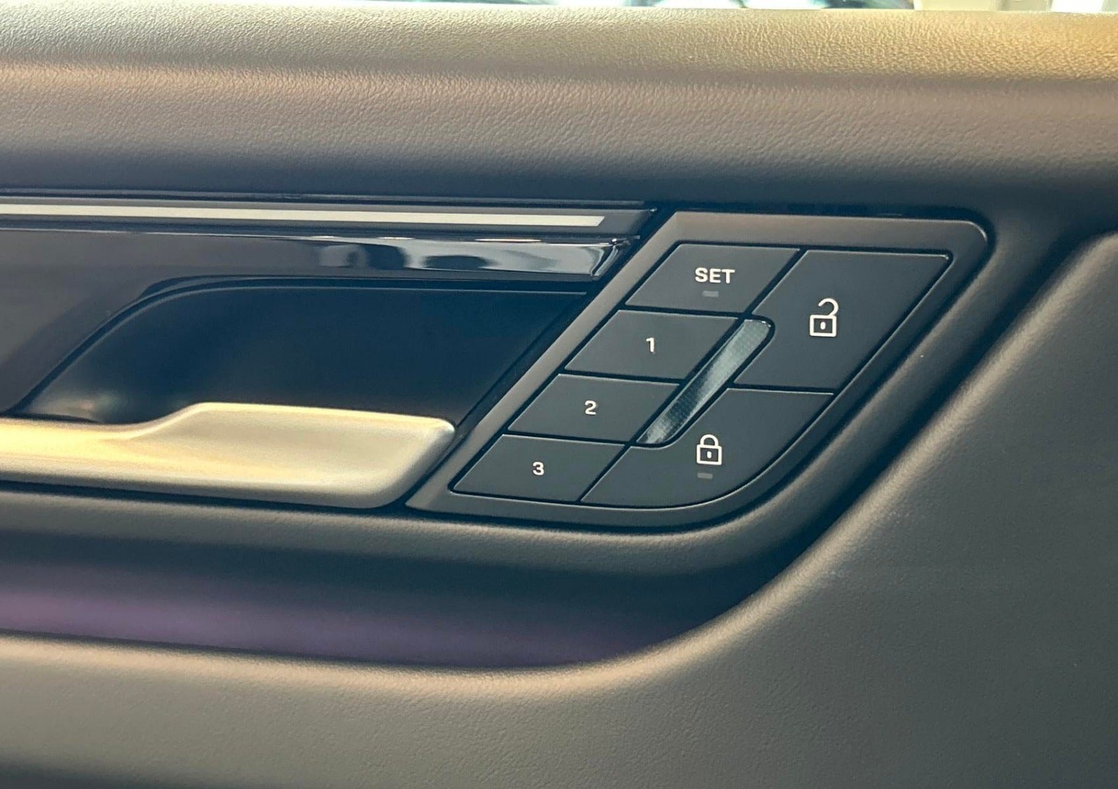 Porsche Macan, 340ps, 2025