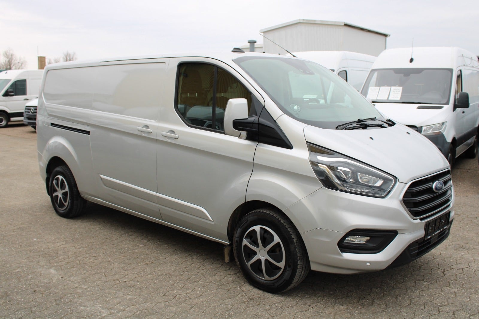 Ford Transit Custom 300 2.0 EcoBlue SelectShift, 6-trins, 170ps, 2021