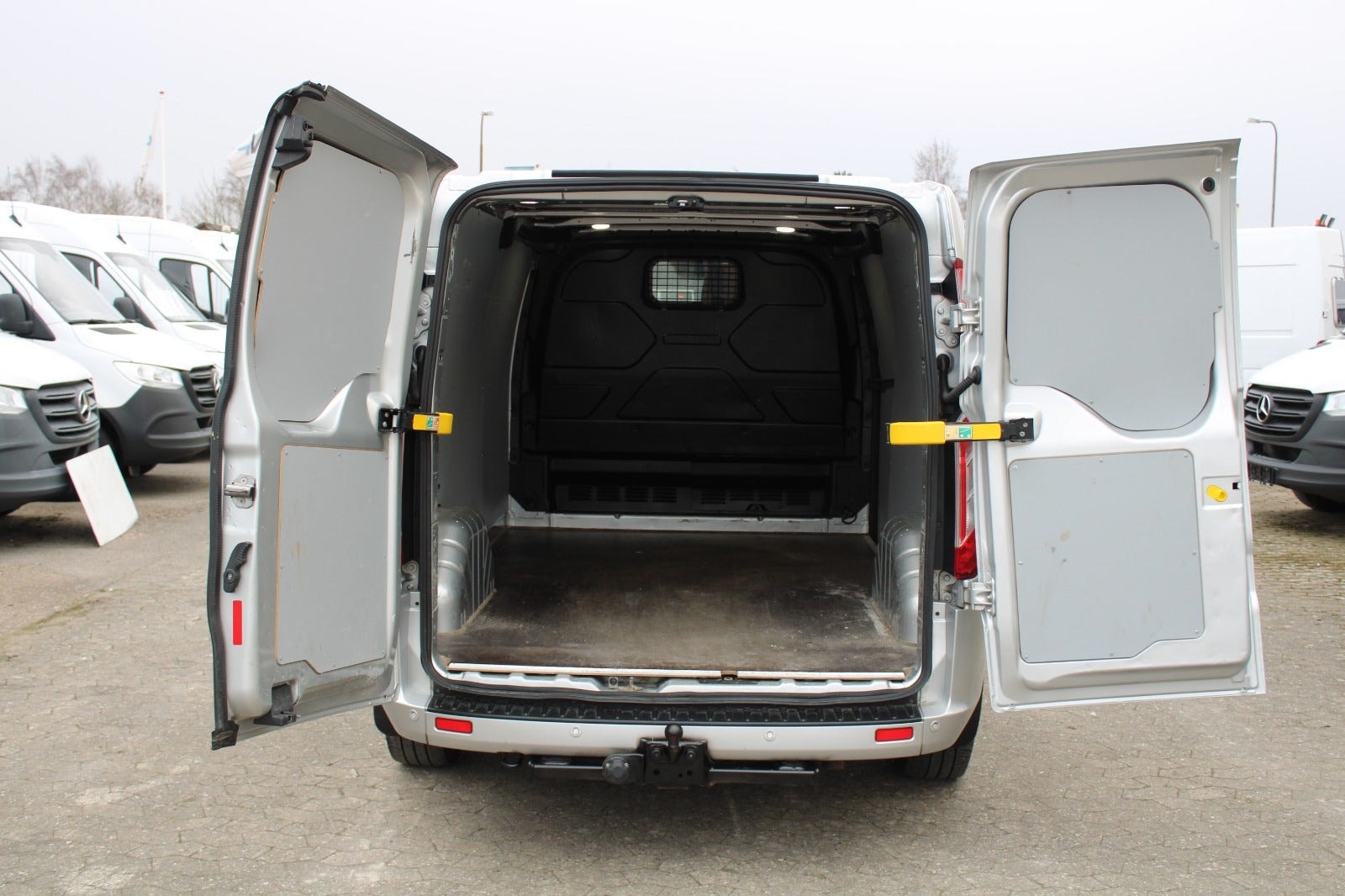 Ford Transit Custom 300 2.0 EcoBlue SelectShift, 6-trins, 170ps, 2021