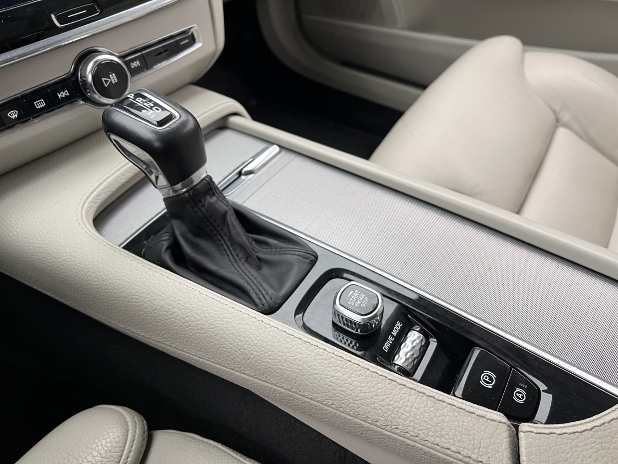 Volvo V90 D3 AWD Geartronic, 8-trinn, 150hk, 2018