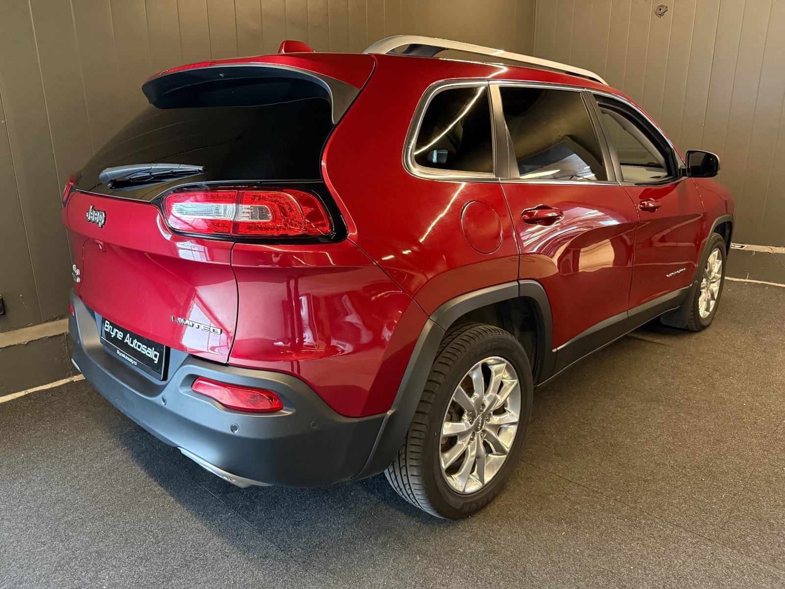 Jeep Cherokee 2.0 CRD 4WD Automatisk, 9-trinn, 170hk, 2015