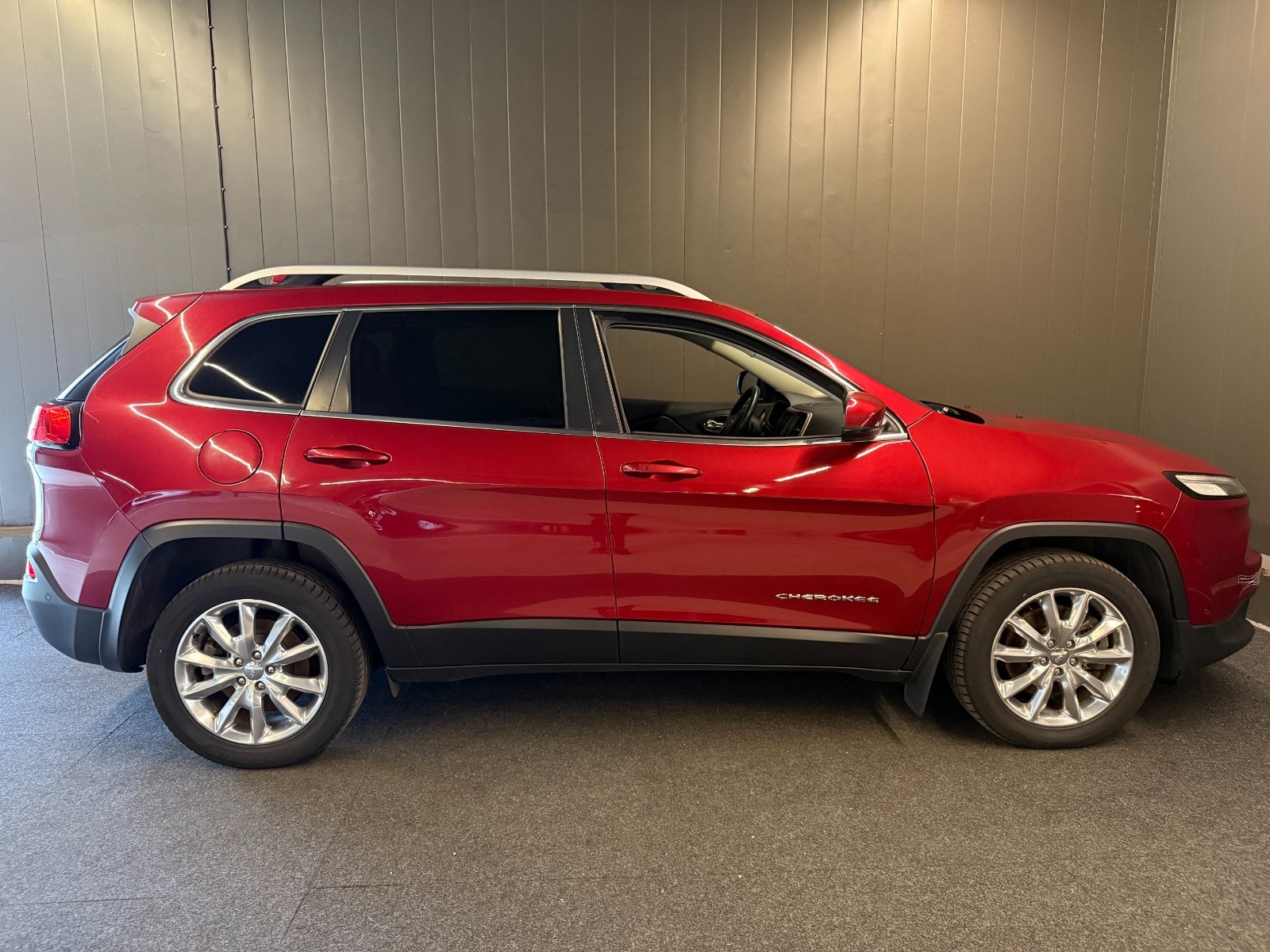 Jeep Cherokee 2.0 CRD 4WD Automatisk, 9-trinn, 170hk, 2015