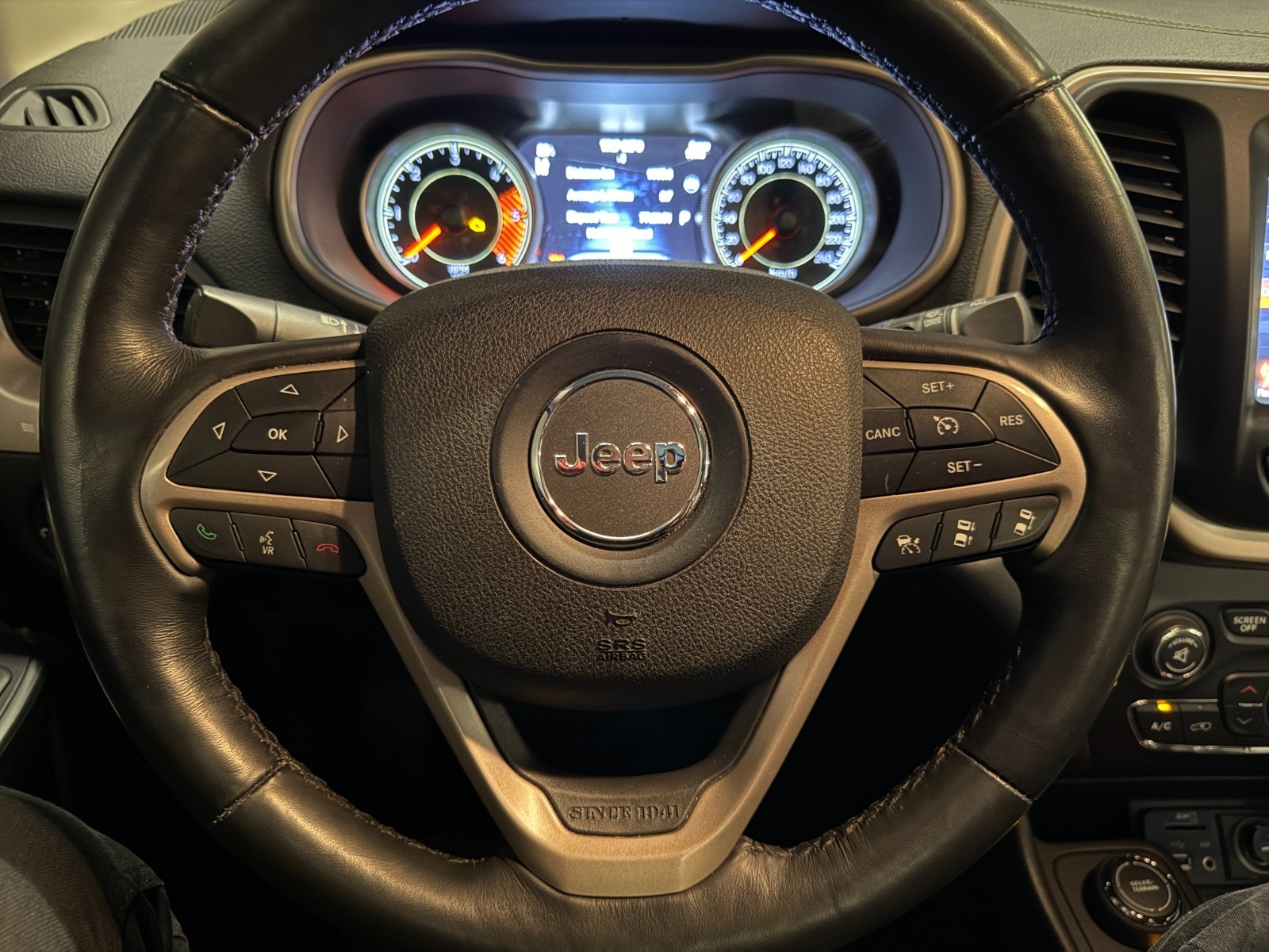 Jeep Cherokee 2.0 CRD 4WD Automatisk, 9-trinn, 170hk, 2015