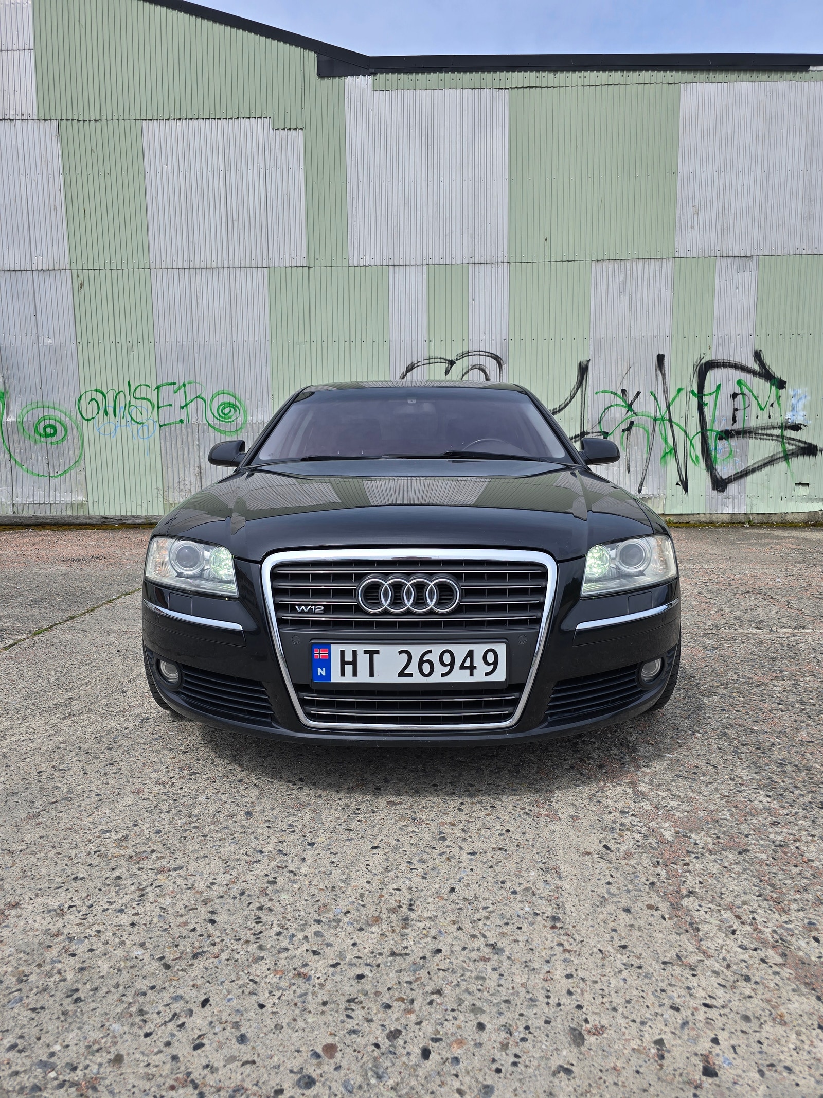 Audi A8 6.0 W12 quattro TipTronic, 450hk, 2005